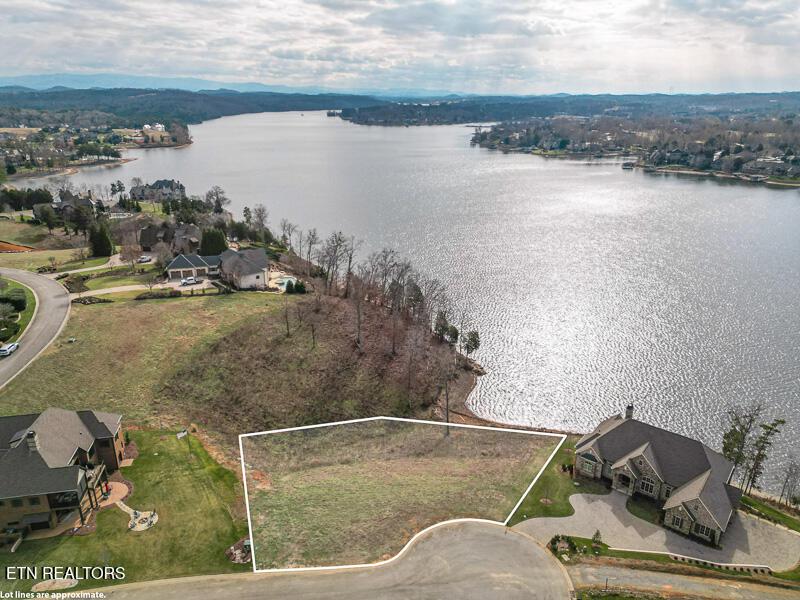 1999 Taffrail Drive, Lenoir City, TN - Fort Loudoun and Tellico Lake Real Estate - Image# 1