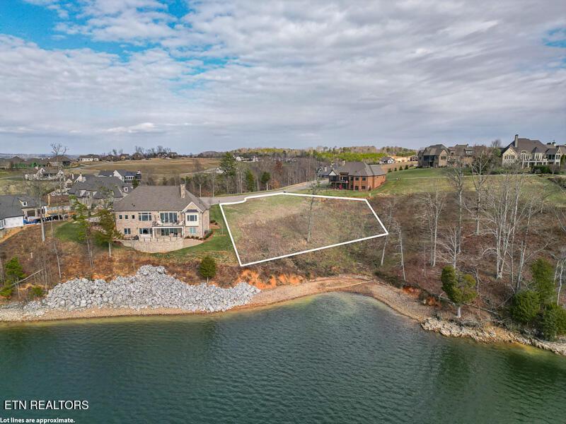 1999 Taffrail Drive, Lenoir City, TN - Fort Loudoun and Tellico Lake Real Estate - Image# 10