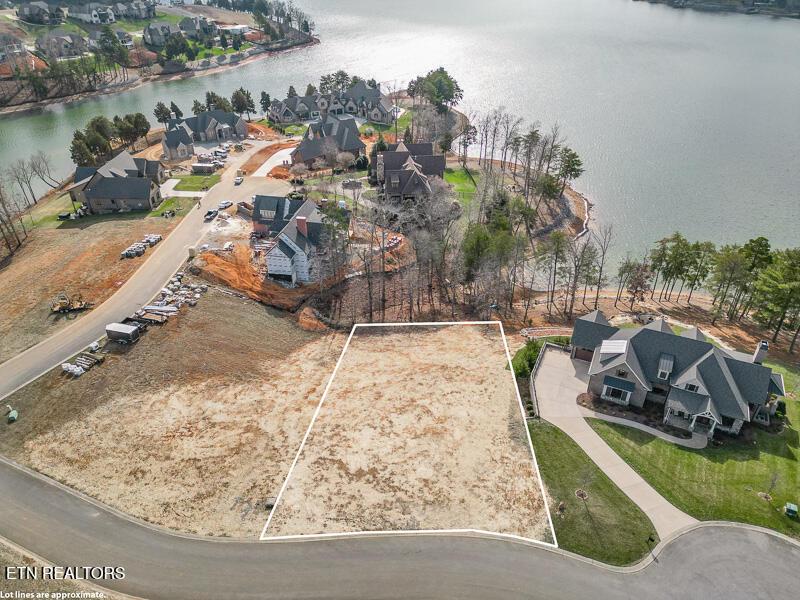 1700 Bower Court, Lenoir City, TN - Fort Loudoun and Tellico Lake Real Estate - Image# 4