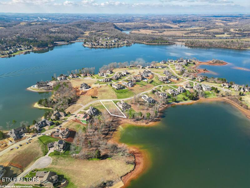 17394 Lighthouse Pointe Drive, Lenoir City, TN - Fort Loudoun and Tellico Lake Real Estate - Image# 13