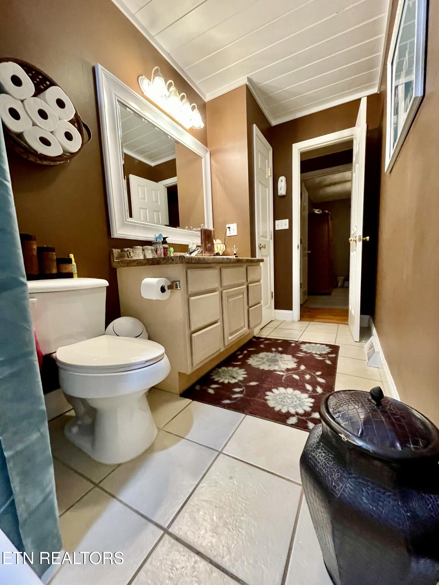 3415 Lakeshore Church Rd, Louisville, TN - Fort Loudoun and Tellico Lake Real Estate - Image# 25