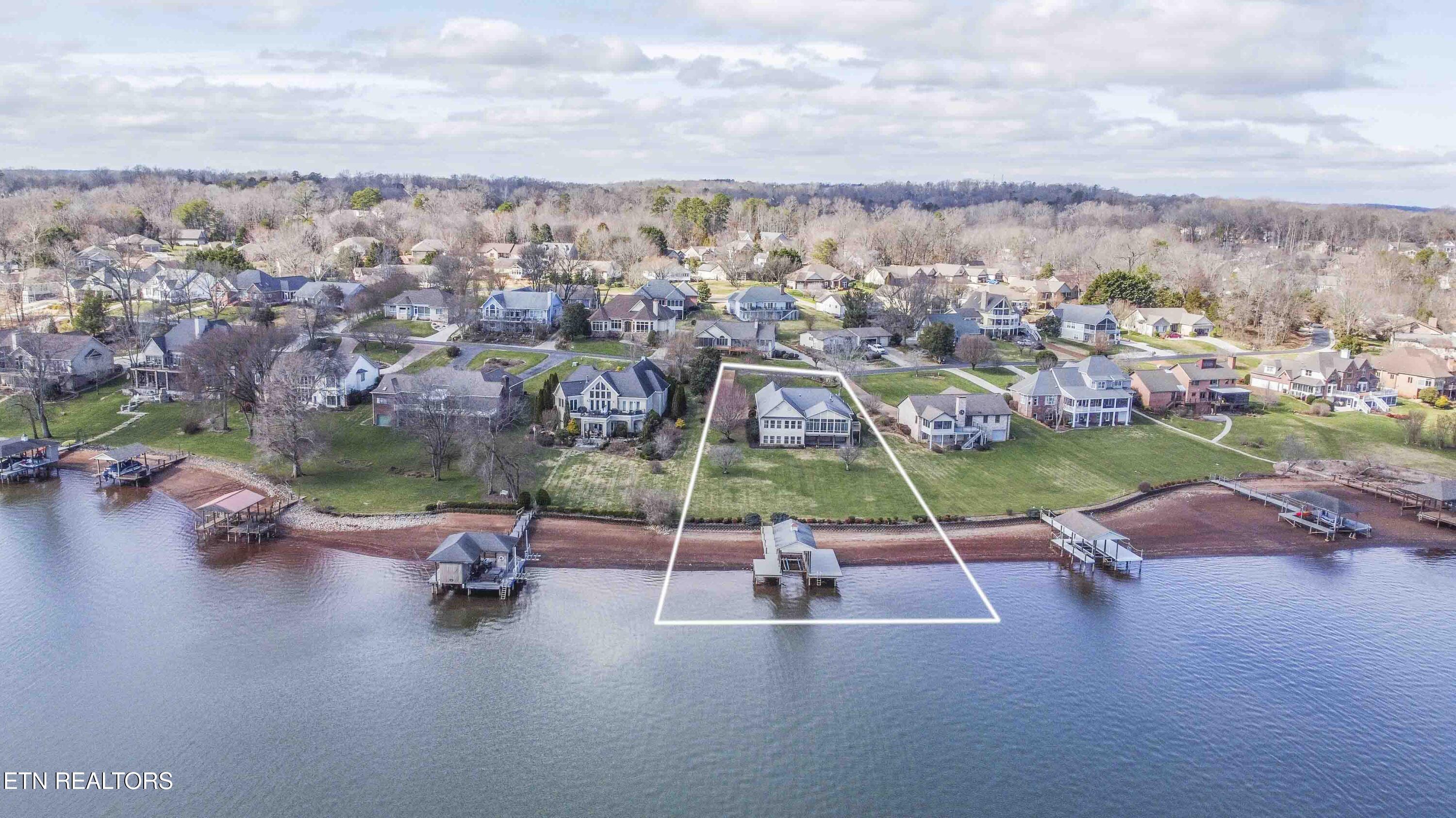 143 Saligugi Way, Loudon, TN - Fort Loudoun and Tellico Lake Real Estate - Image# 1