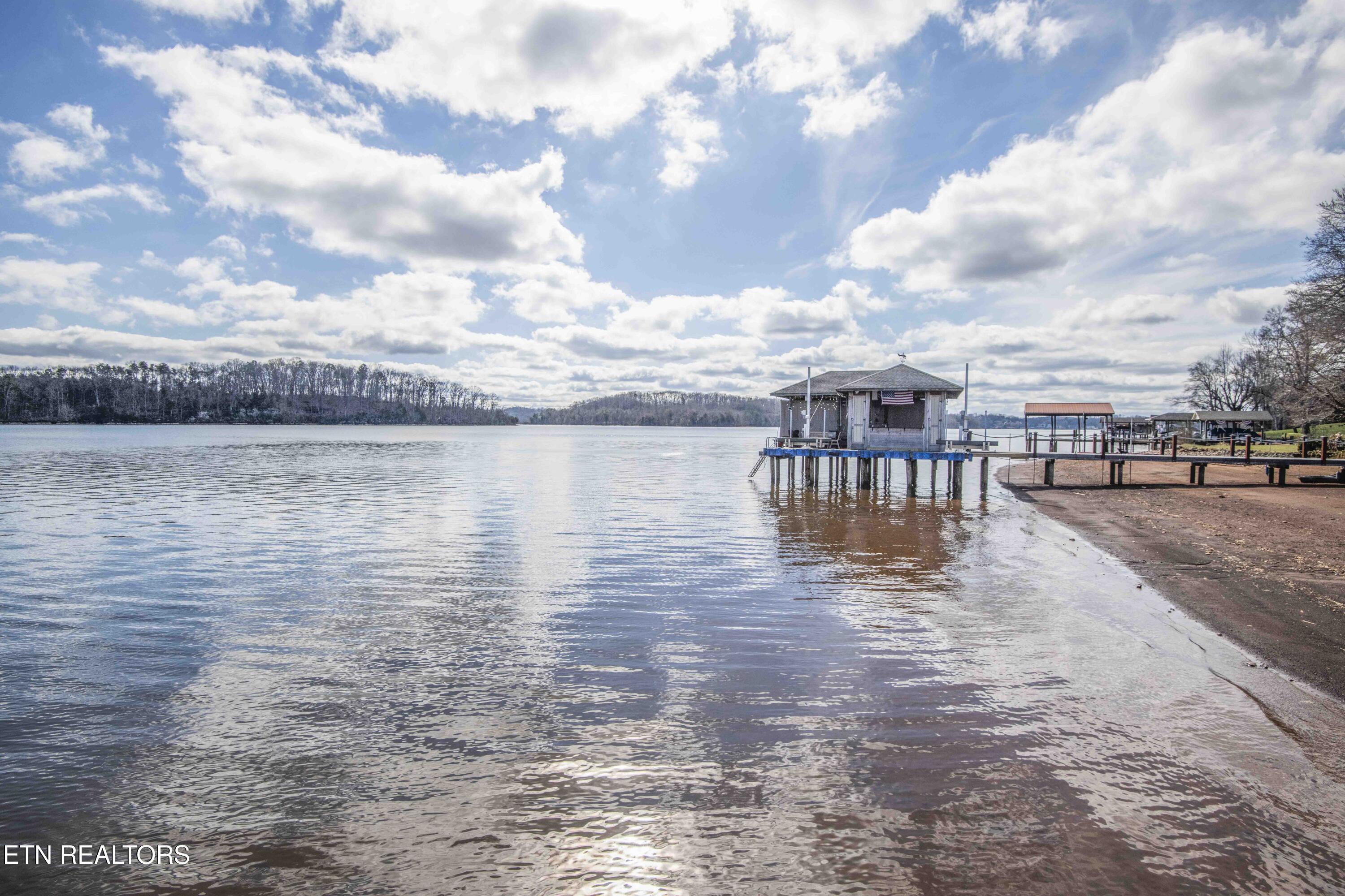 143 Saligugi Way, Loudon, TN - Fort Loudoun and Tellico Lake Real Estate - Image# 4