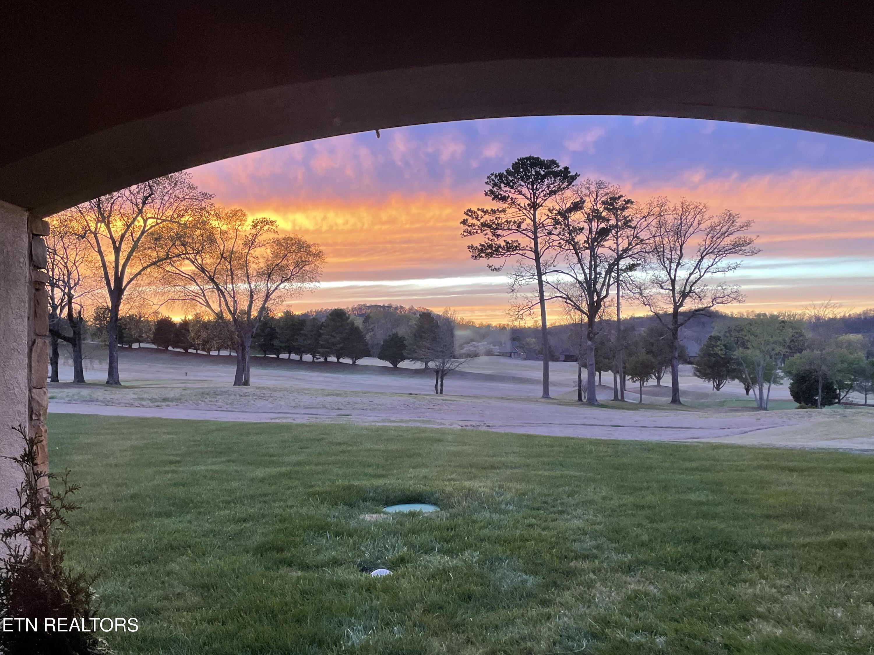 565 Rarity Bay Pkwy, Vonore, TN - Fort Loudoun and Tellico Lake Real Estate - Image# 12