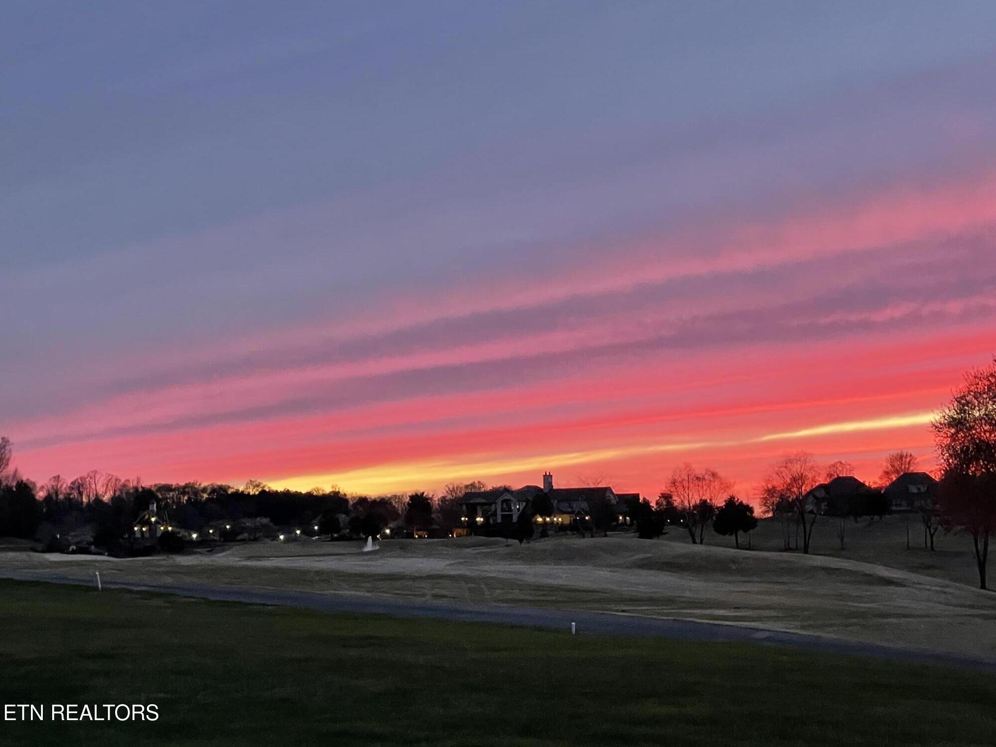 565 Rarity Bay Pkwy, Vonore, TN - Fort Loudoun and Tellico Lake Real Estate - Image# 15