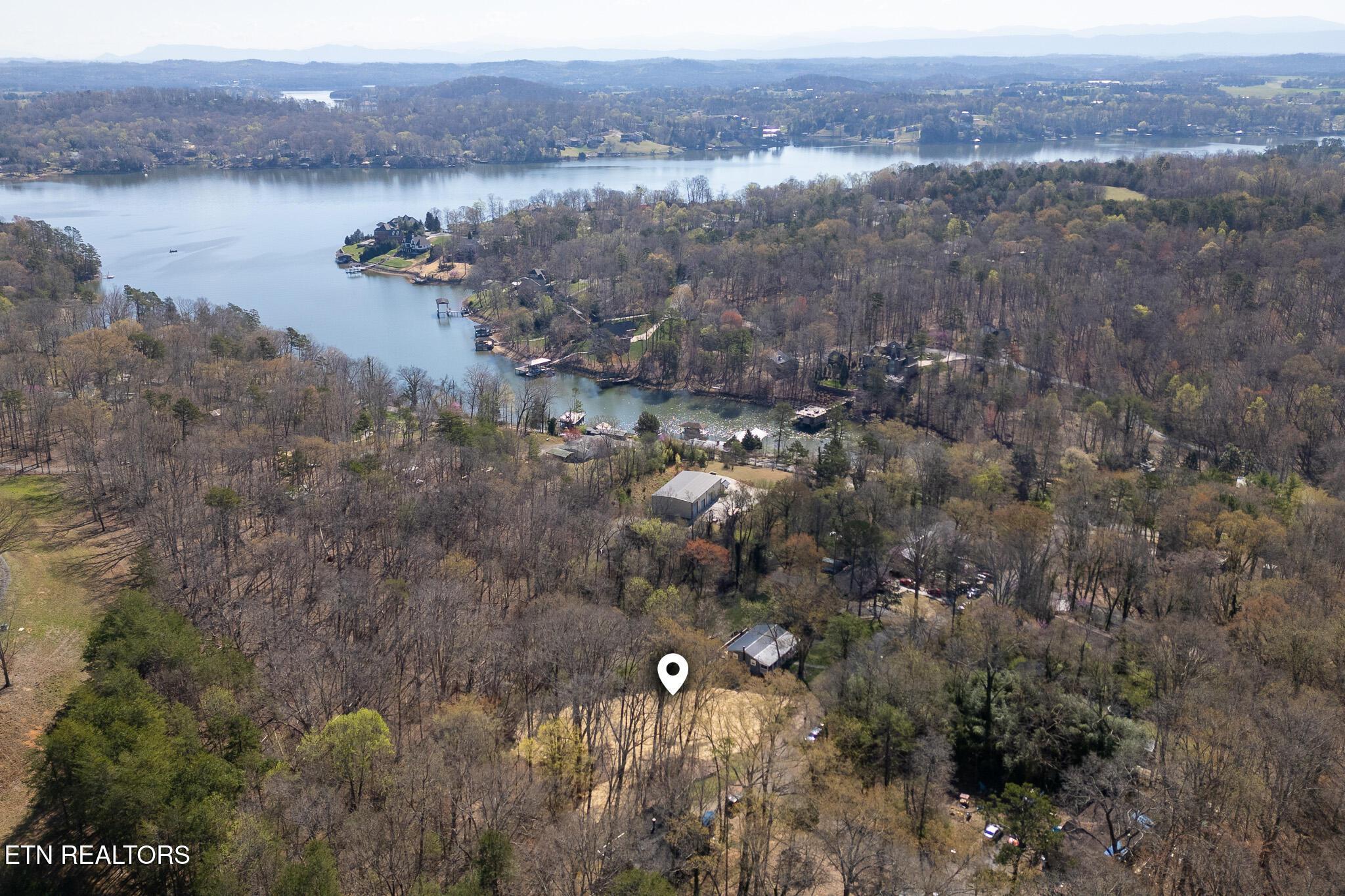 800 Lake Forest Drive, Lenoir City, TN - Fort Loudoun and Tellico Lake Real Estate - Image# 17