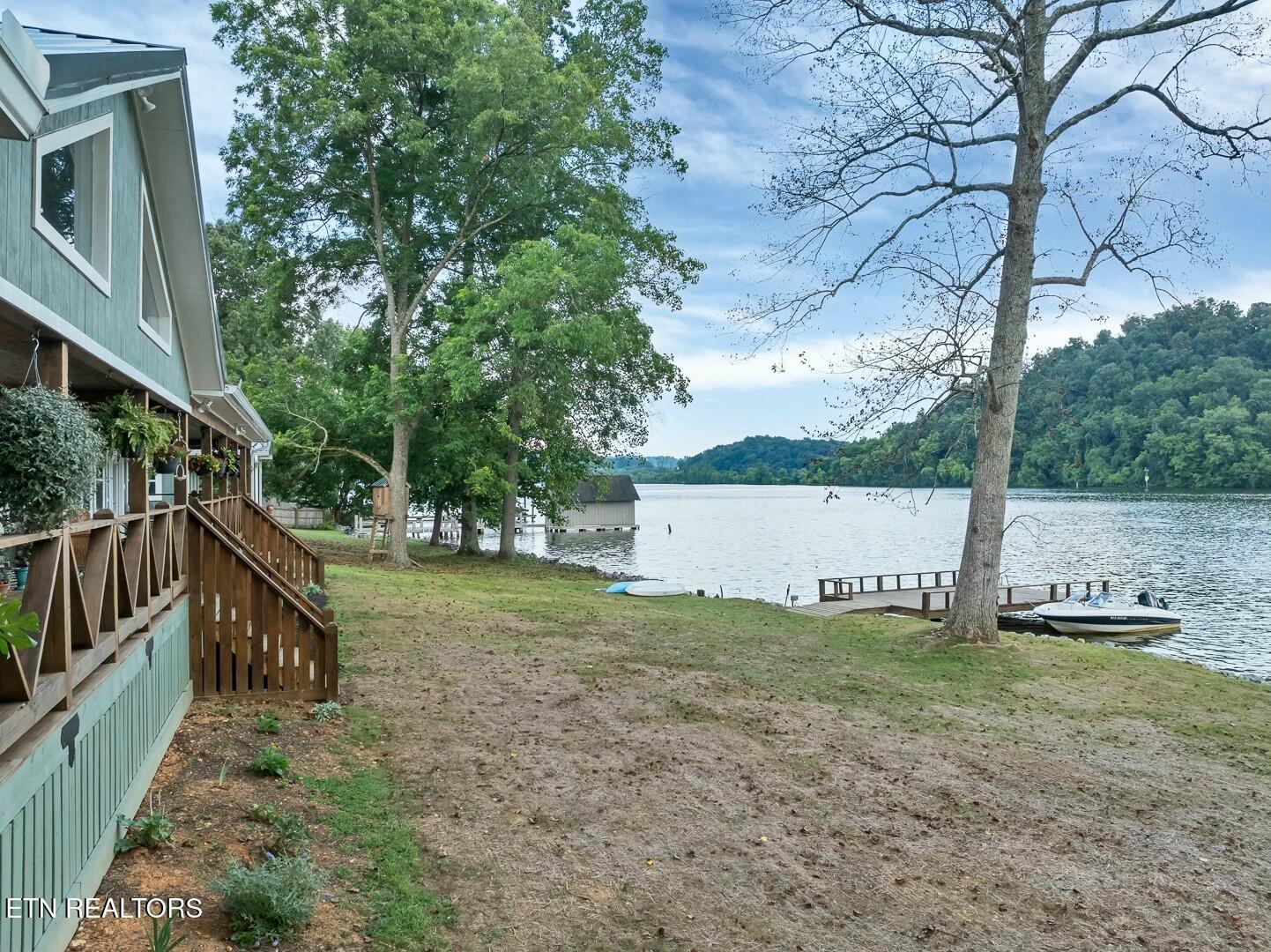 4225 W Lakeview Circle, Louisville, TN - Fort Loudoun and Tellico Lake Real Estate - Image# 9