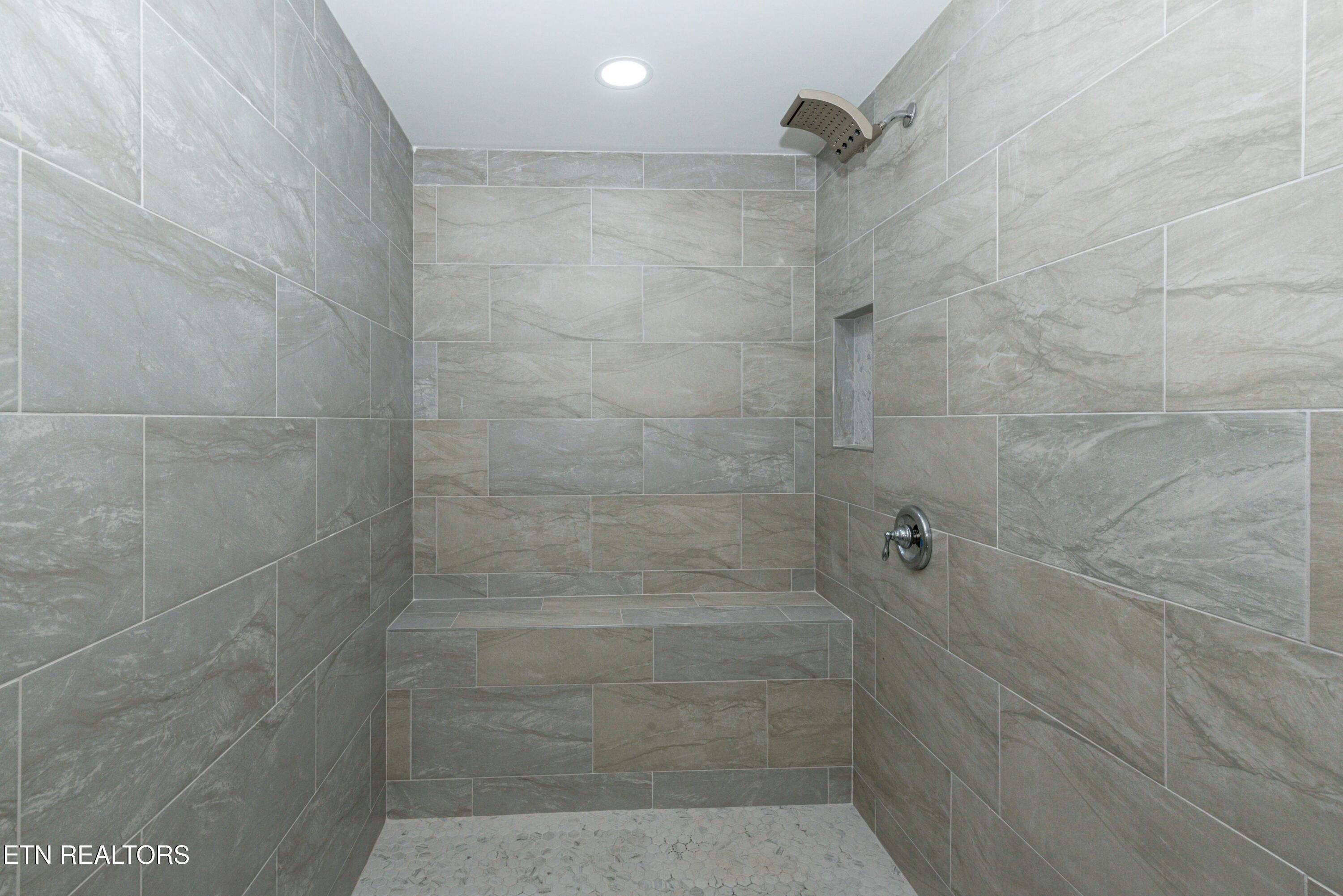 4225 W Lakeview Circle, Louisville, TN - Fort Loudoun and Tellico Lake Real Estate - Image# 33
