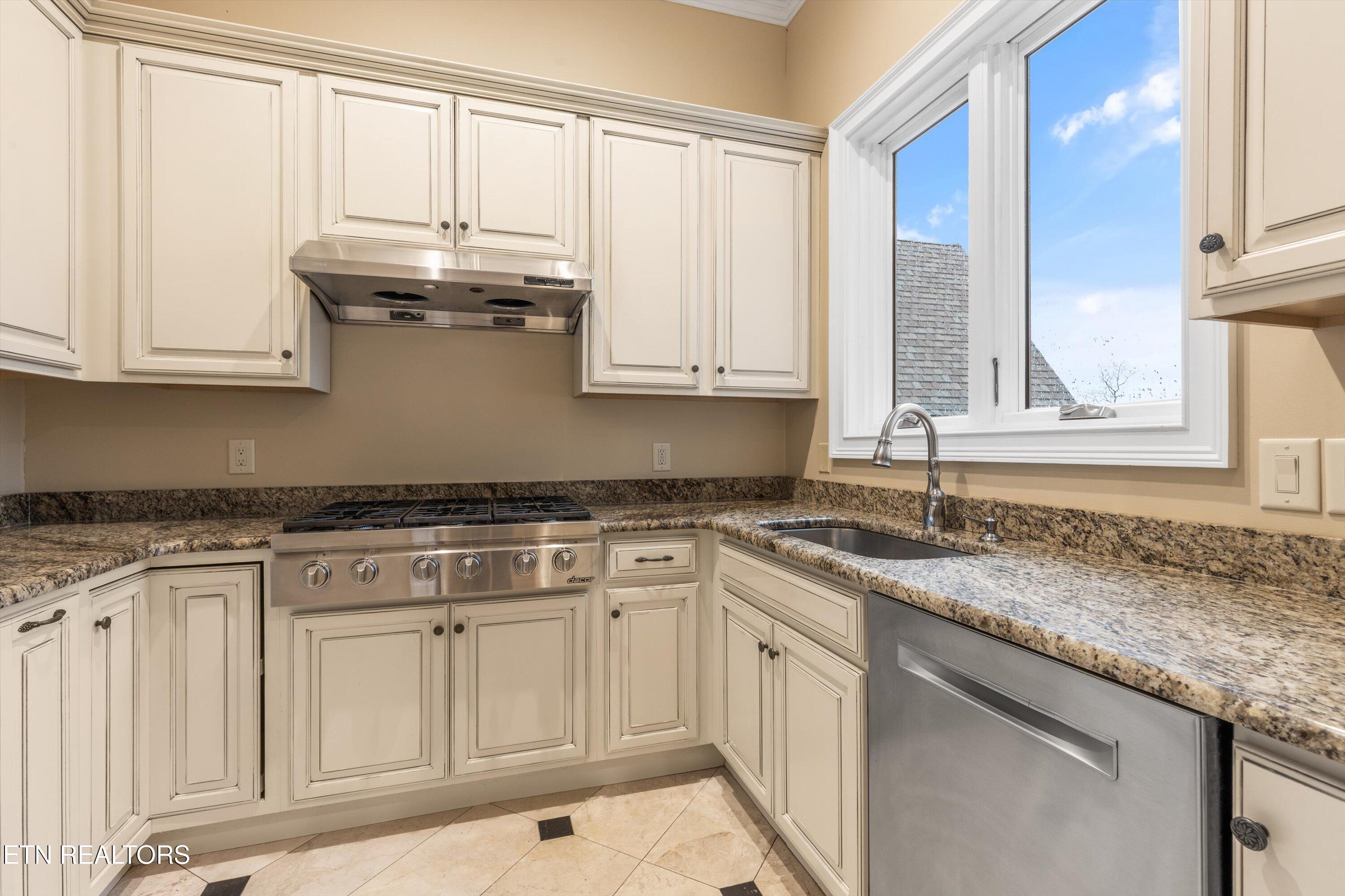 1439 Charlottesville Blvd, Knoxville, TN - Fort Loudoun and Tellico Lake Real Estate - Image# 25