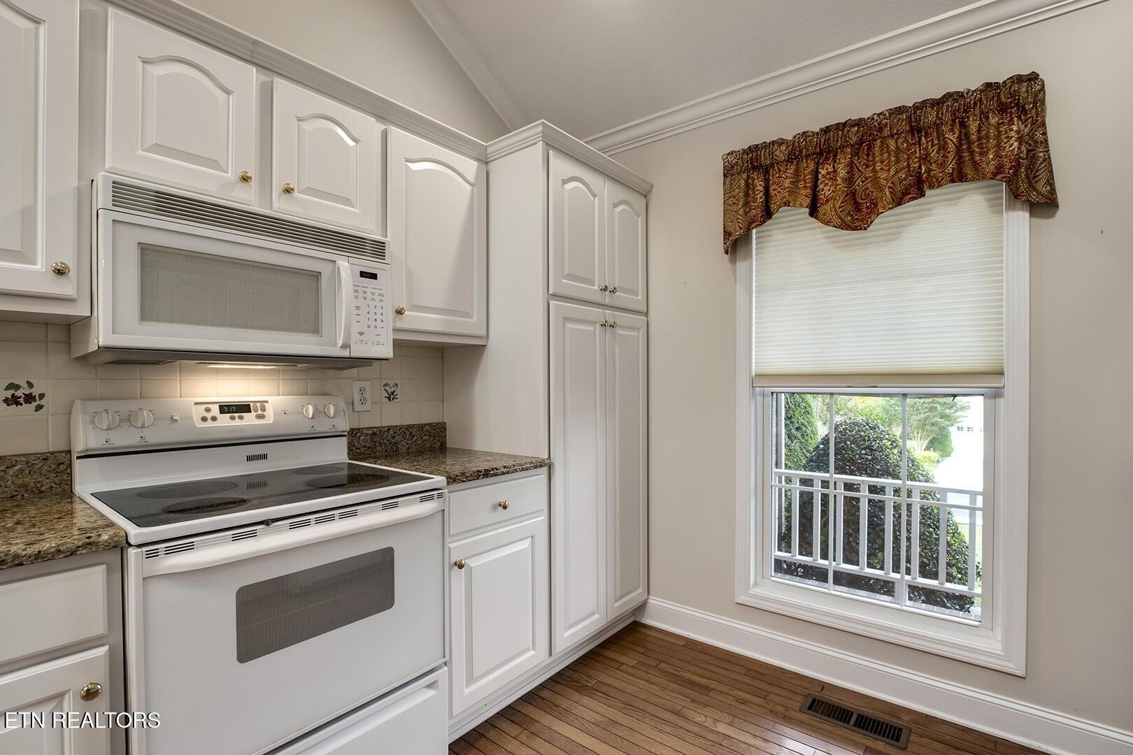 309 Saligugi Lane, Loudon, TN - Fort Loudoun and Tellico Lake Real Estate - Image# 20