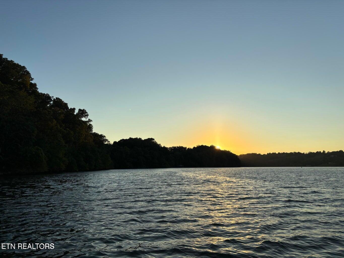 2050 Jones Bend Rd, Louisville, TN - Fort Loudoun and Tellico Lake Real Estate - Image# 18