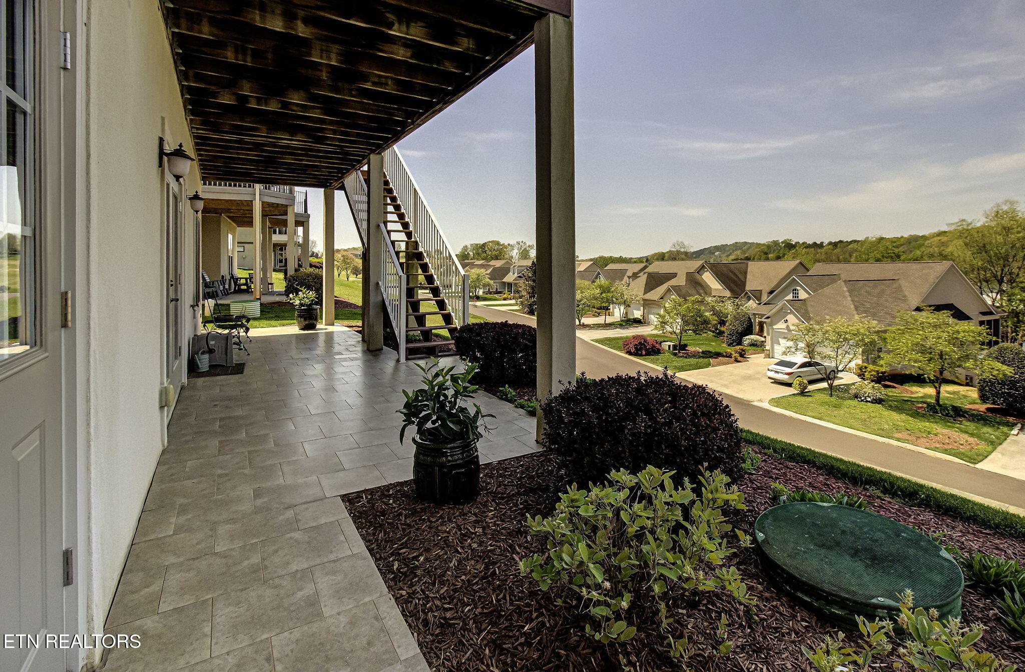 989 Rarity Bay Pkwy, Vonore, TN - Fort Loudoun and Tellico Lake Real Estate - Image# 40