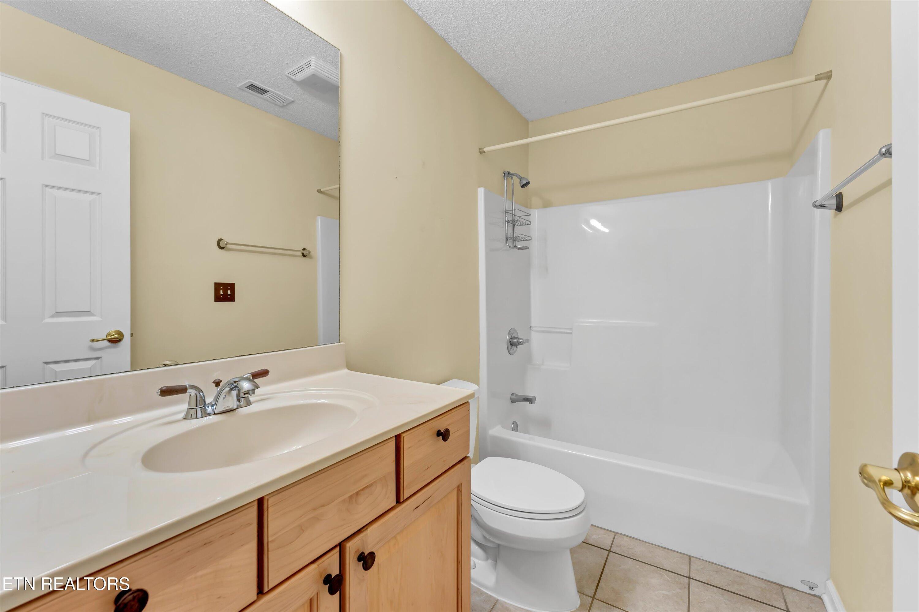 213 Osage Lane, Loudon, TN - Fort Loudoun and Tellico Lake Real Estate - Image# 46