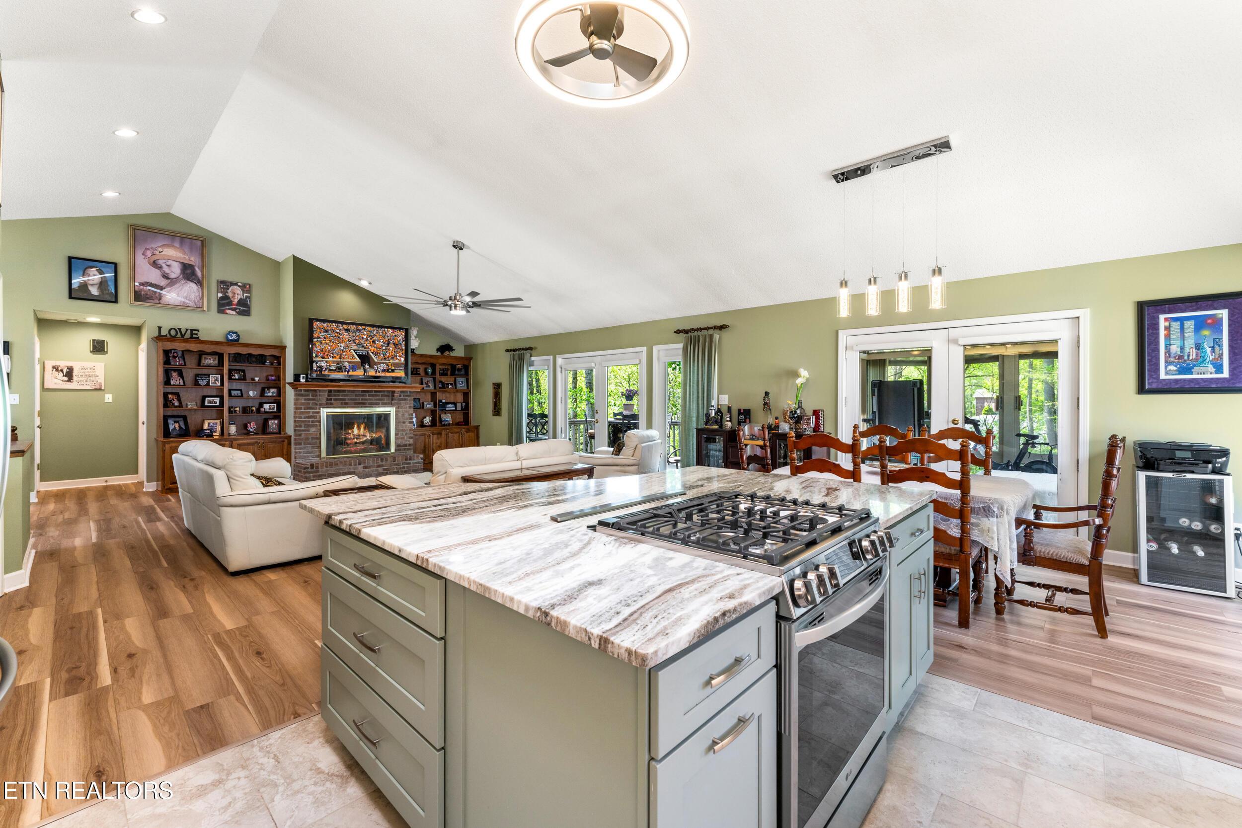 106 Tecumseh Ln, Loudon, TN - Fort Loudoun and Tellico Lake Real Estate - Image# 11