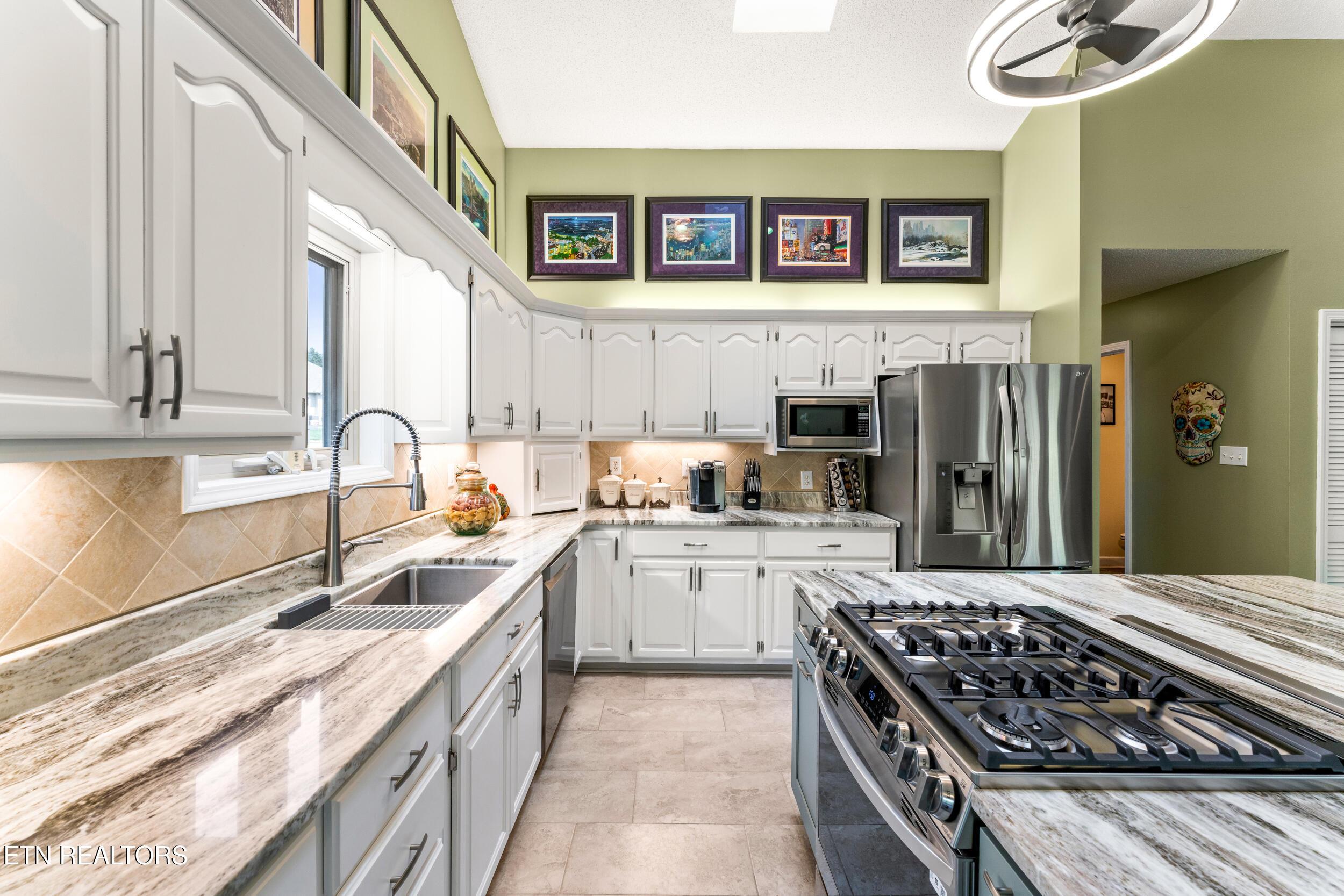106 Tecumseh Ln, Loudon, TN - Fort Loudoun and Tellico Lake Real Estate - Image# 13