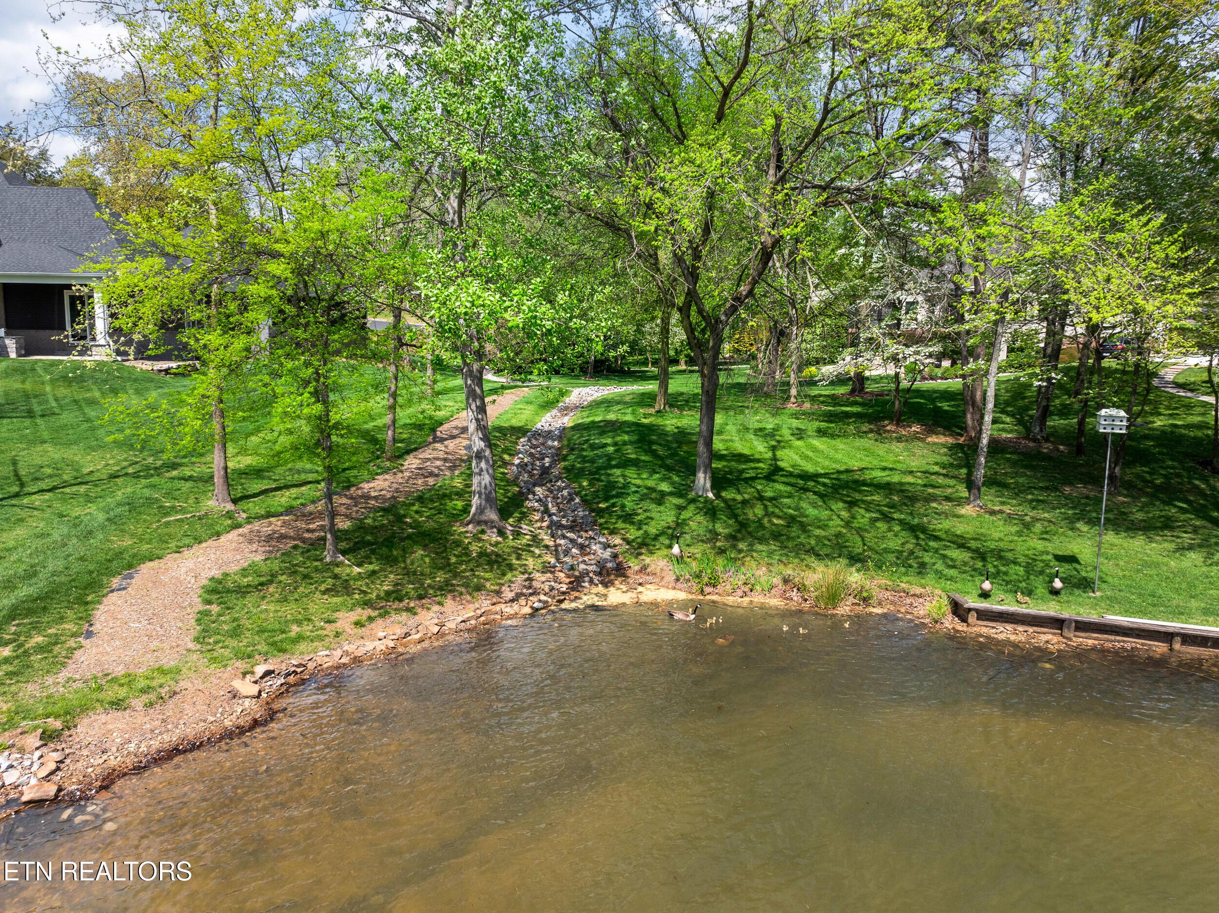 106 Tecumseh Ln, Loudon, TN - Fort Loudoun and Tellico Lake Real Estate - Image# 59