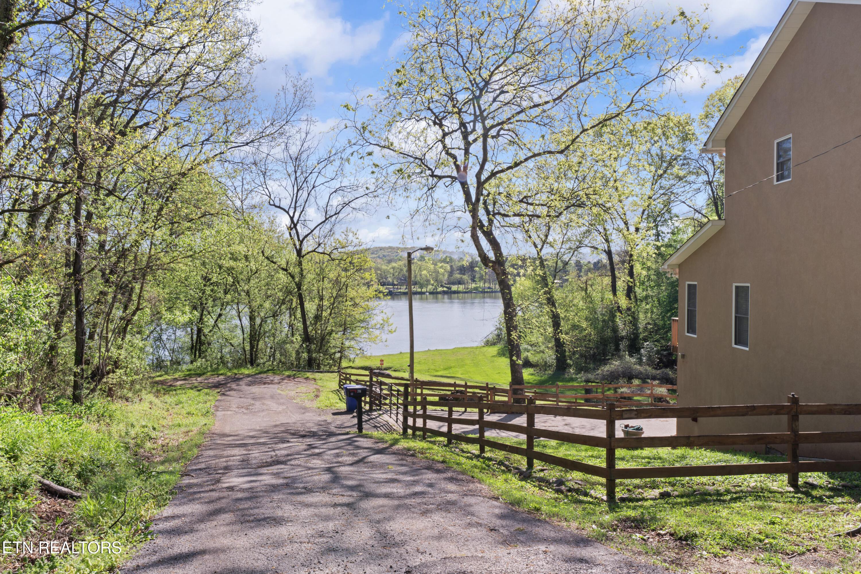Engel Rd, Loudon, TN - Fort Loudoun and Tellico Lake Real Estate - Image# 7