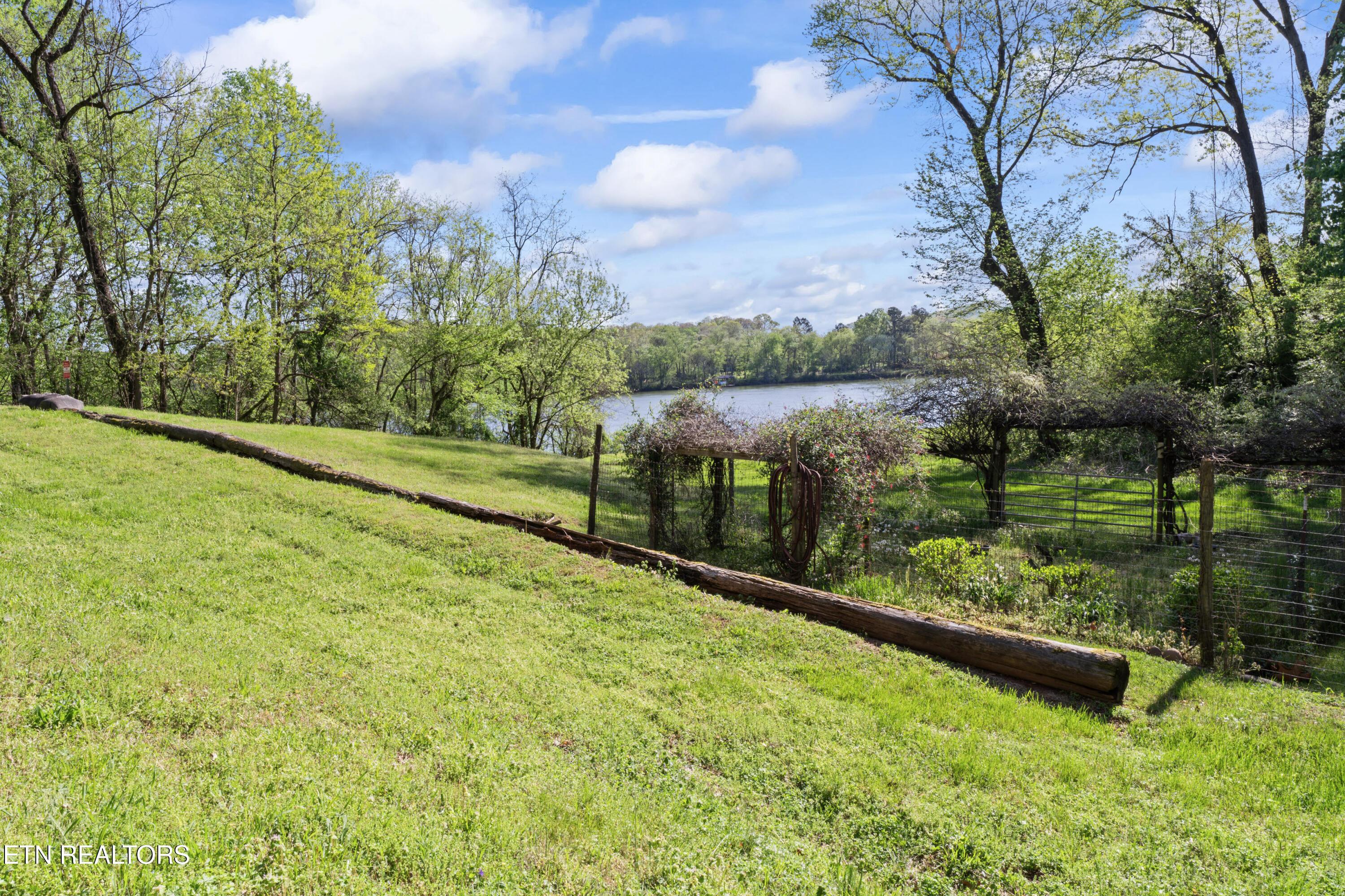 Engel Rd, Loudon, TN - Fort Loudoun and Tellico Lake Real Estate - Image# 10