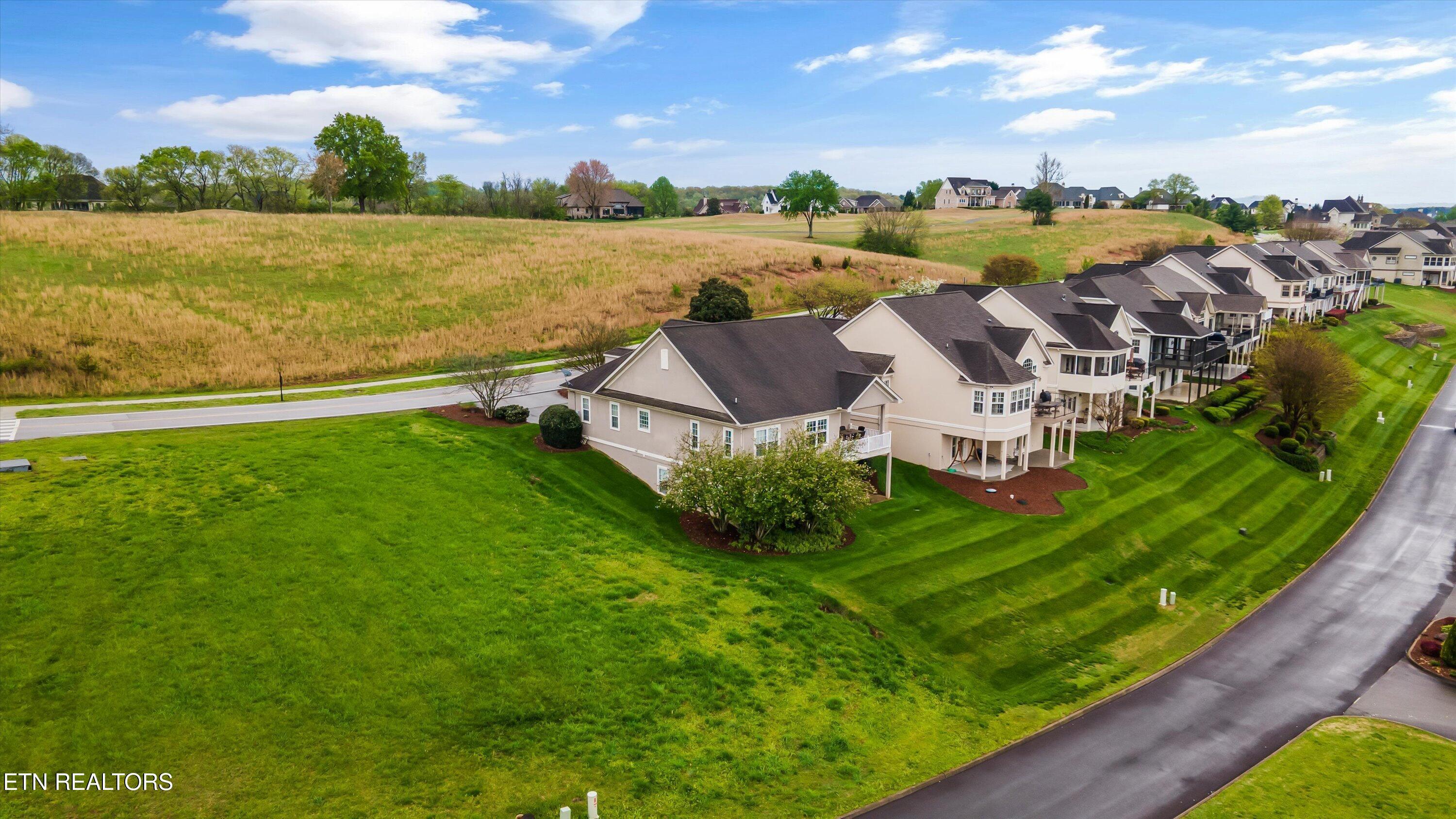 1079 Rarity Bay Pkwy, Vonore, TN - Fort Loudoun and Tellico Lake Real Estate - Image# 41