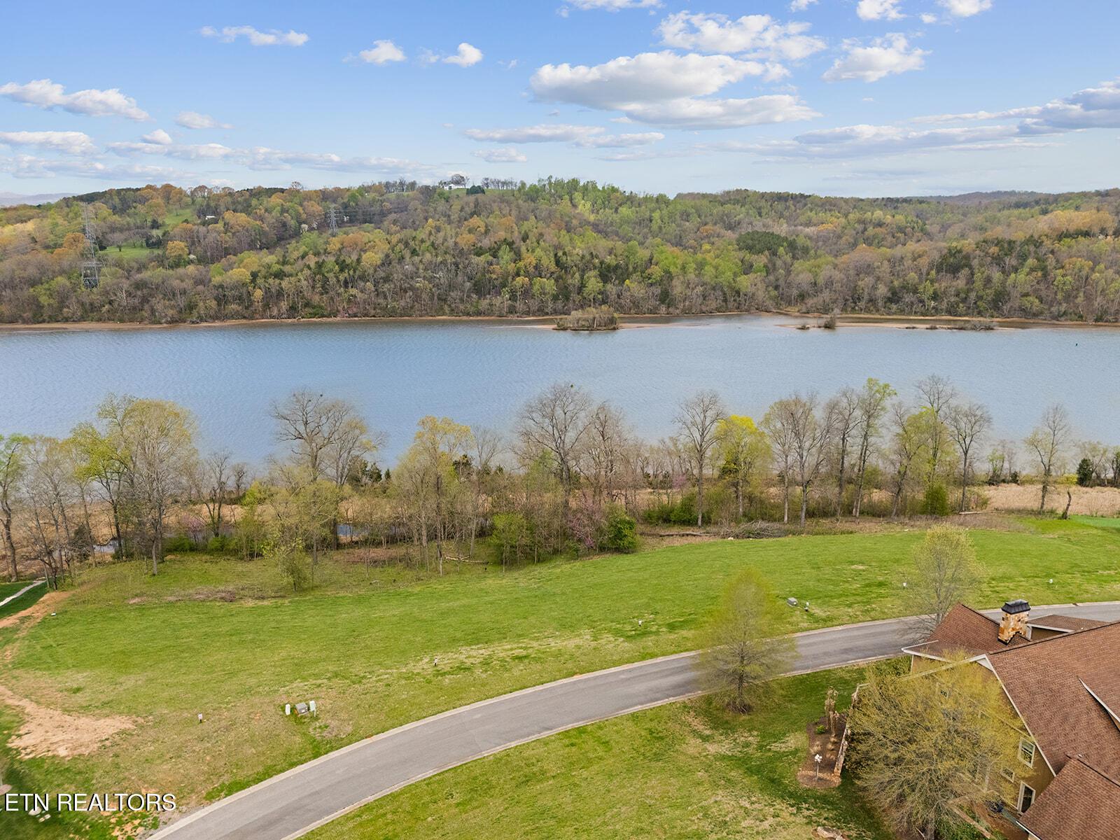 301 River Bank Tr, Loudon, TN - Fort Loudoun and Tellico Lake Real Estate - Image# 7