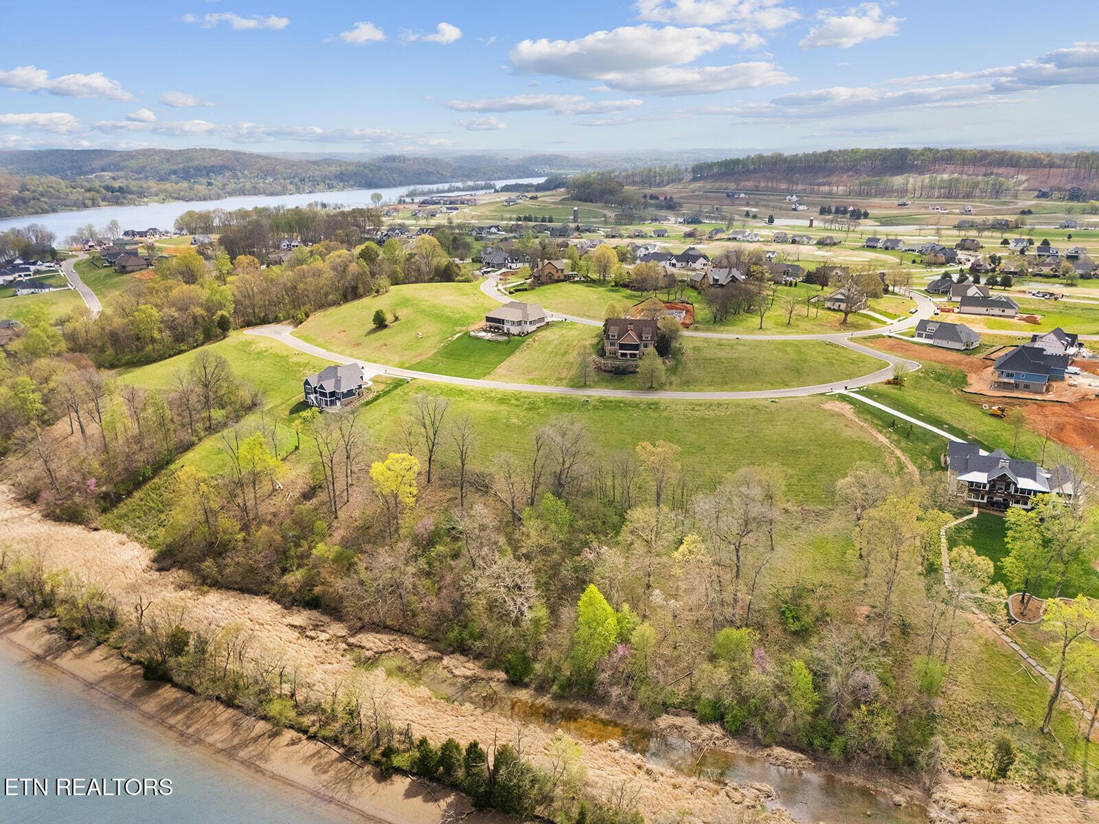 301 River Bank Tr, Loudon, TN - Fort Loudoun and Tellico Lake Real Estate - Image# 11