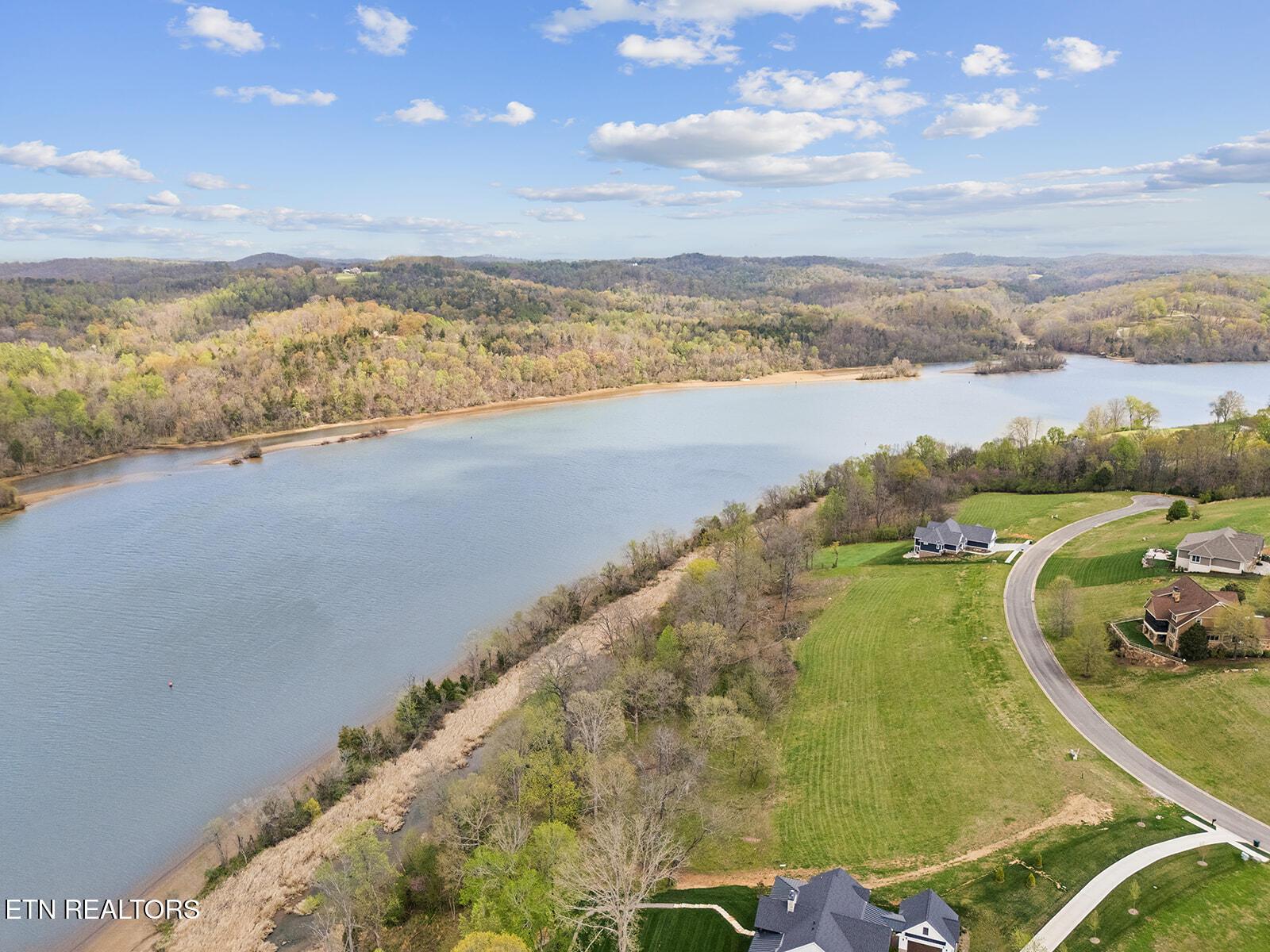 301 River Bank Tr, Loudon, TN - Fort Loudoun and Tellico Lake Real Estate - Image# 14