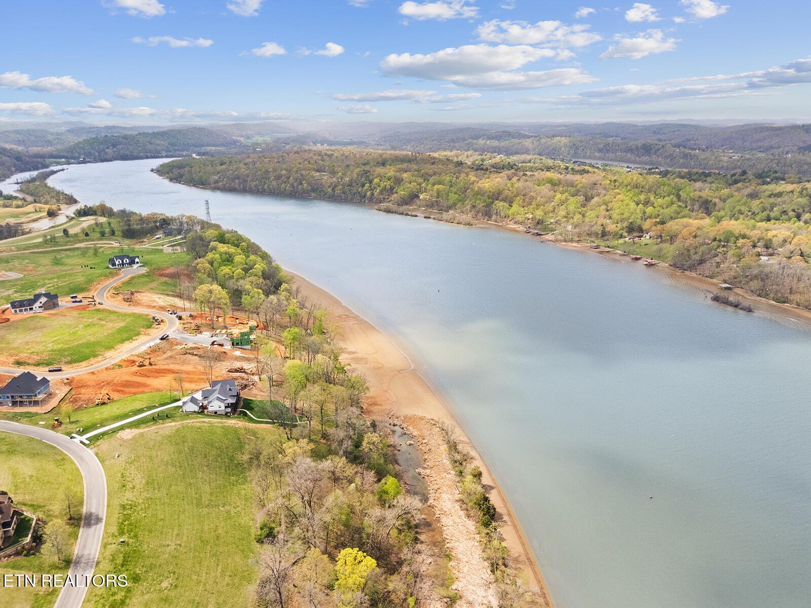 301 River Bank Tr, Loudon, TN - Fort Loudoun and Tellico Lake Real Estate - Image# 1