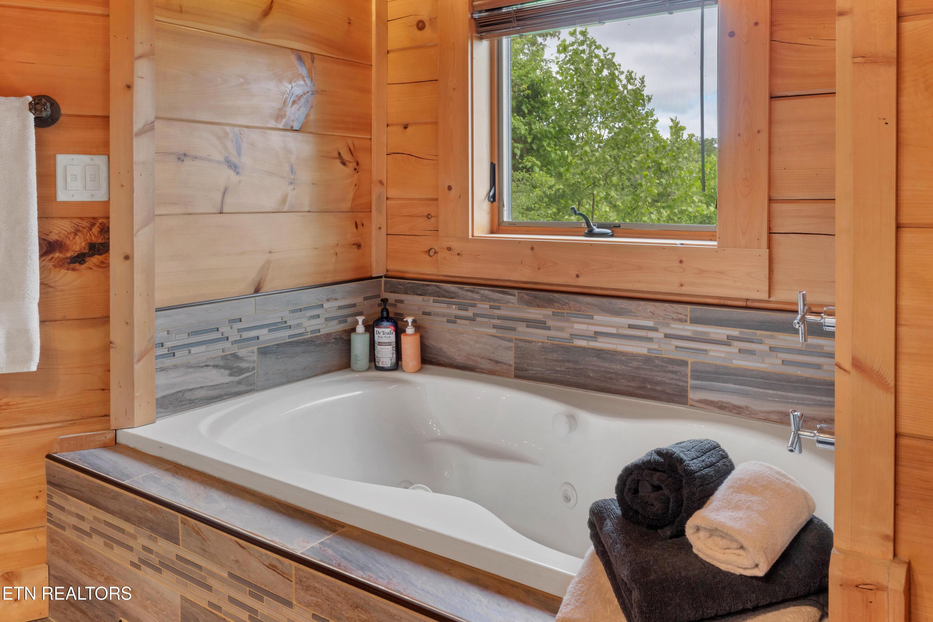 Fort Loudoun and Tellico Lake Real Estate - Image# 26
