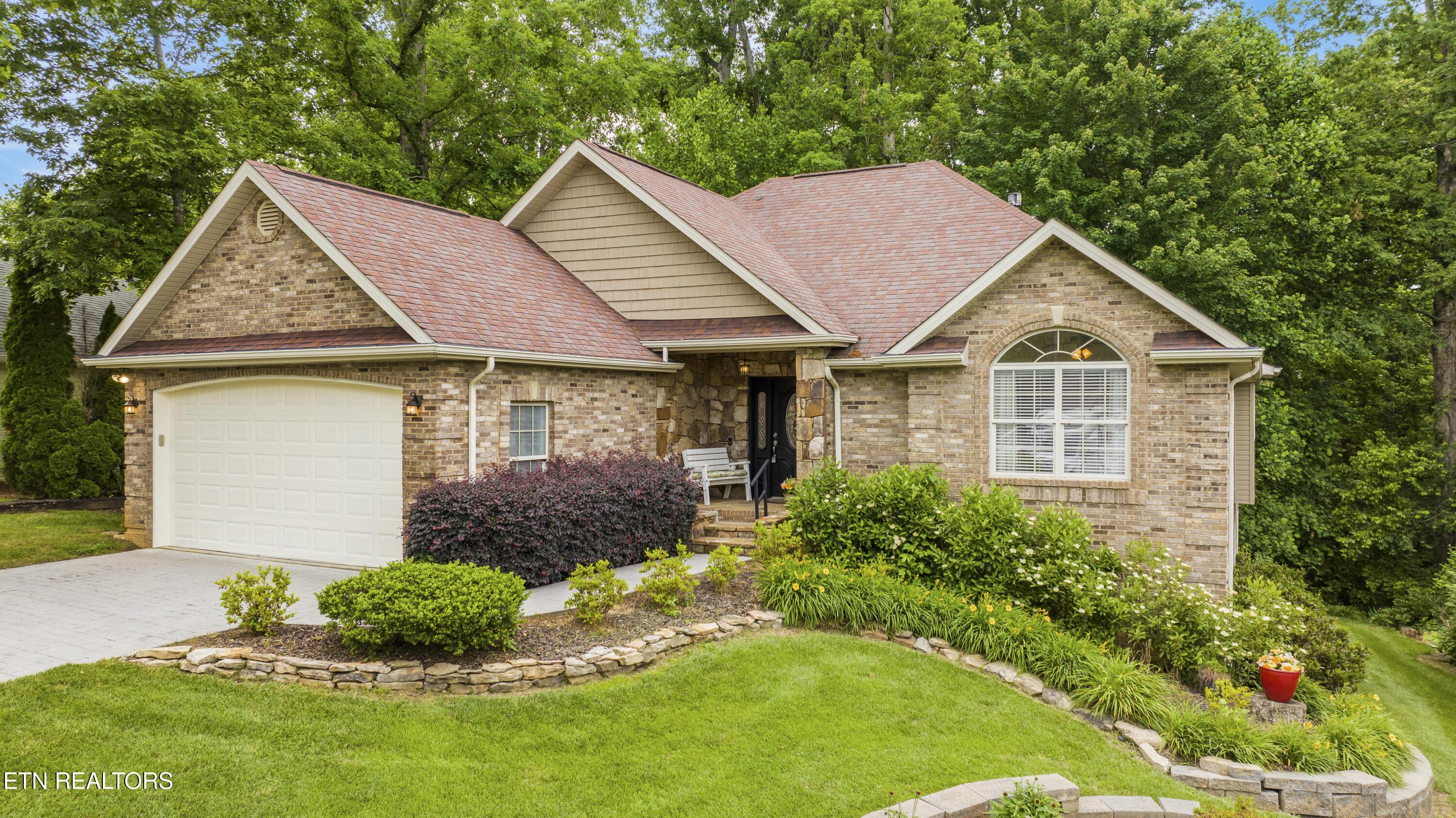 303 Uhdali Place, Loudon, TN - Fort Loudoun and Tellico Lake Real Estate - Image# 2