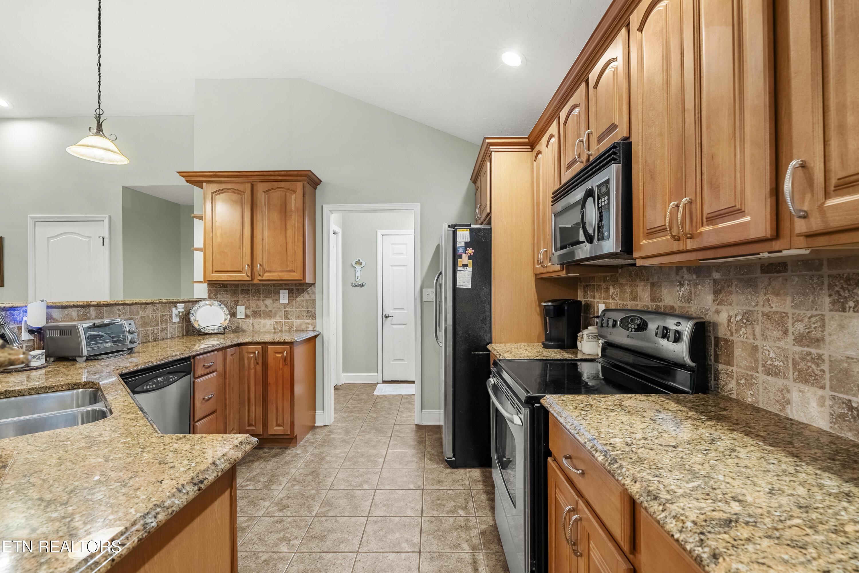 303 Uhdali Place, Loudon, TN - Fort Loudoun and Tellico Lake Real Estate - Image# 23