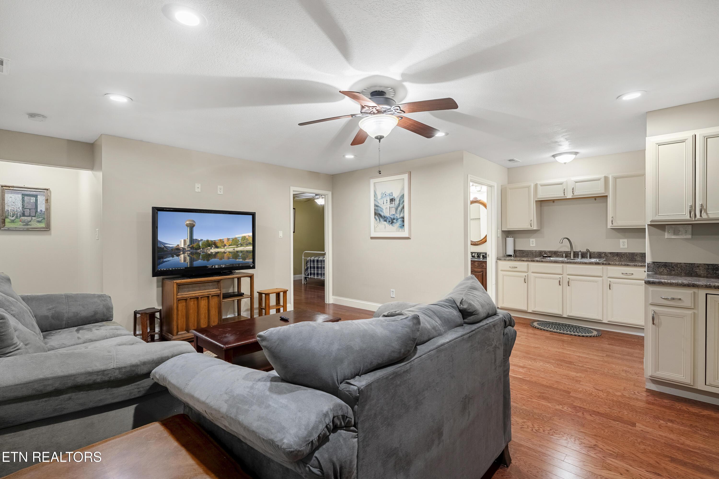 303 Uhdali Place, Loudon, TN - Fort Loudoun and Tellico Lake Real Estate - Image# 51