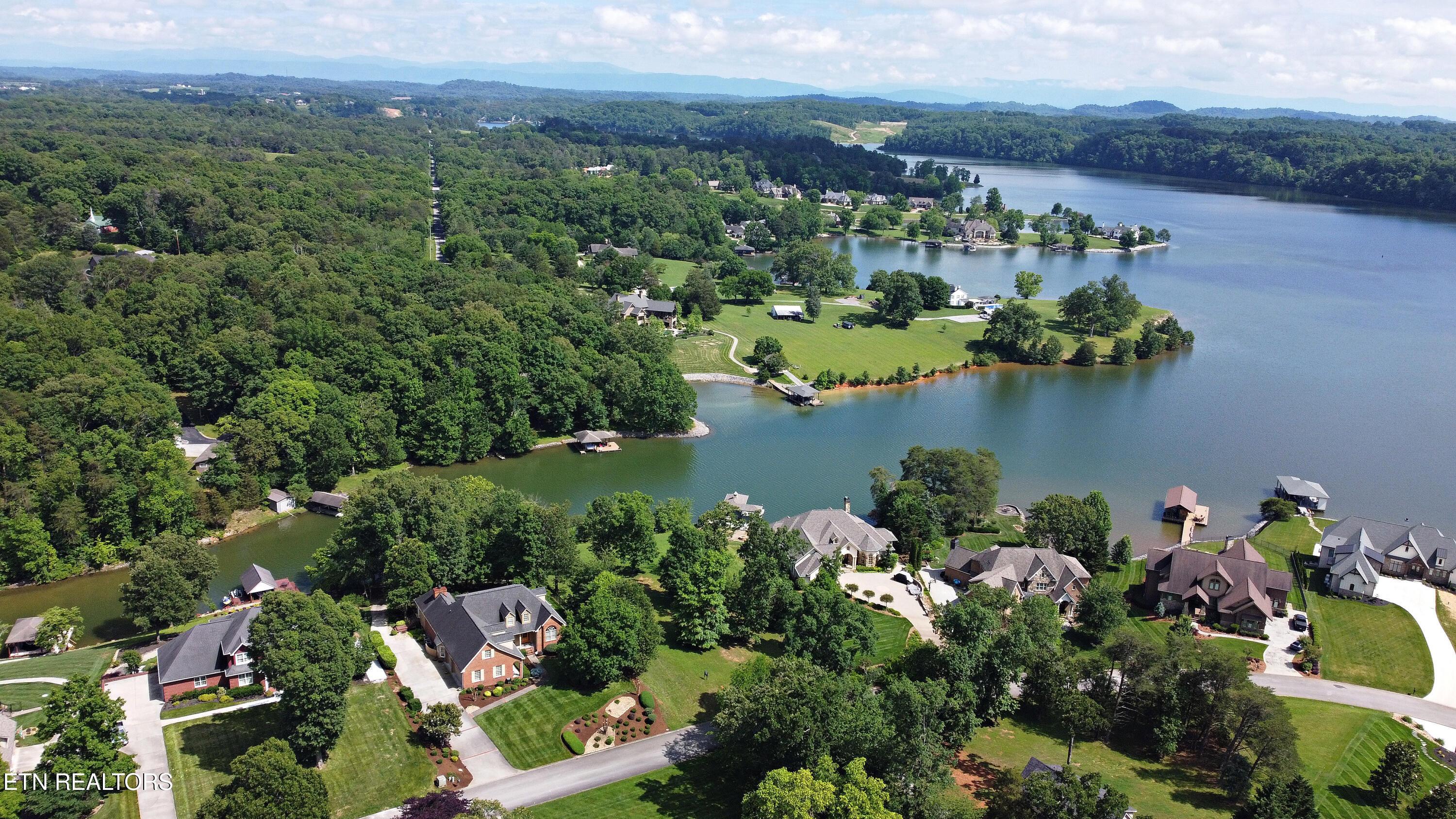 355 Conkinnon Drive, Lenoir City, TN - Fort Loudoun and Tellico Lake Real Estate - Image# 4