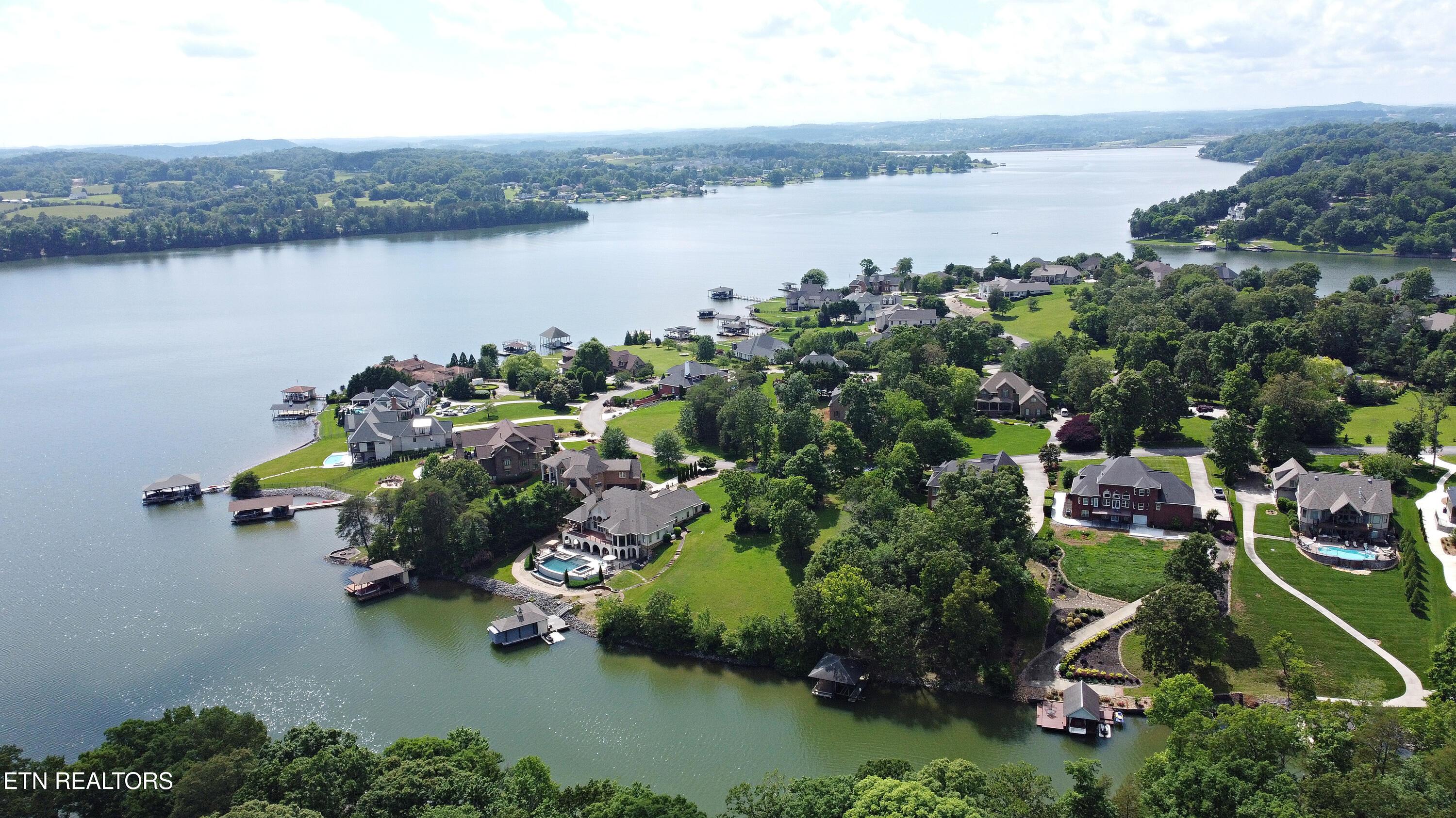 355 Conkinnon Drive, Lenoir City, TN - Fort Loudoun and Tellico Lake Real Estate - Image# 8