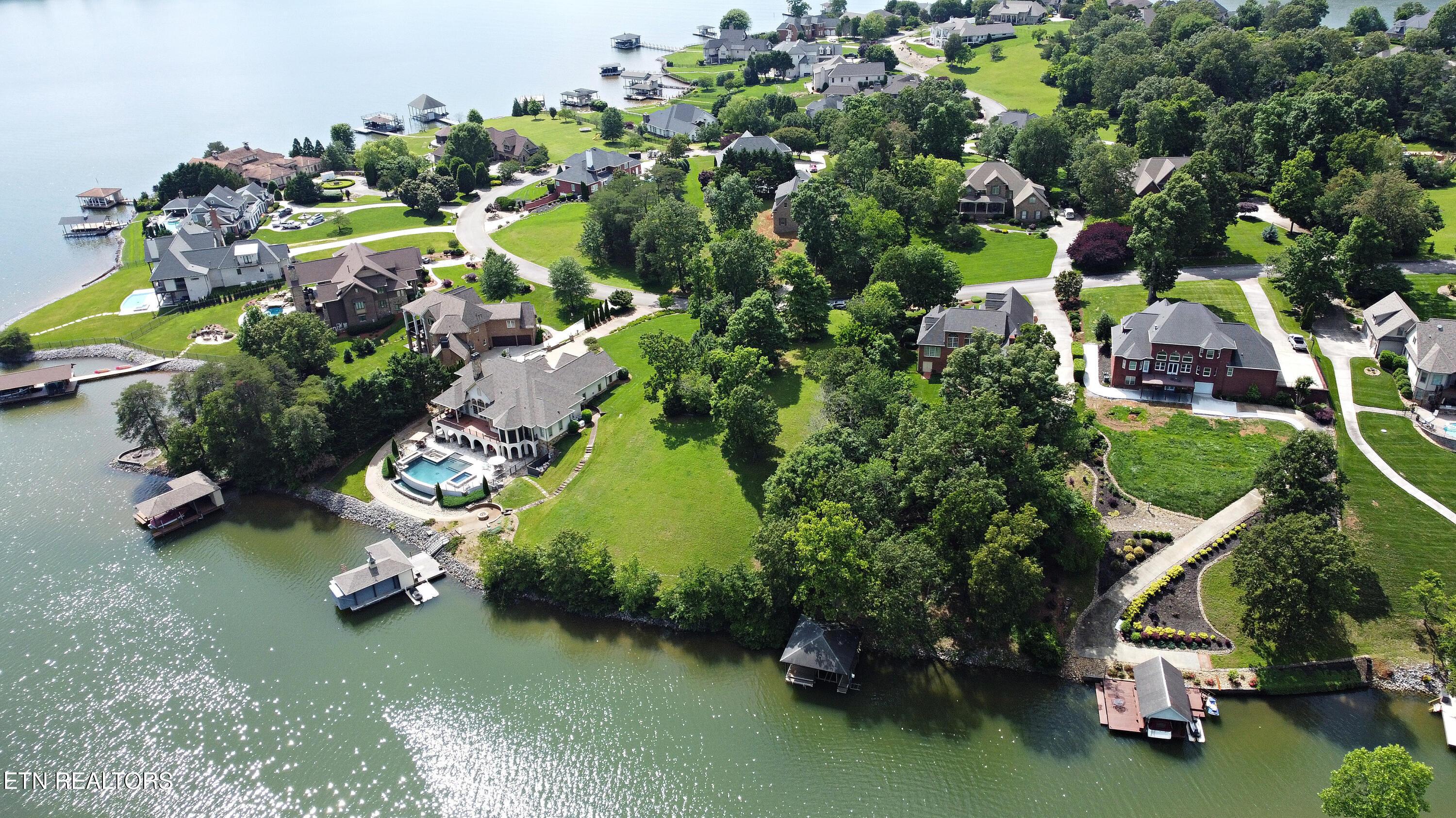 355 Conkinnon Drive, Lenoir City, TN - Fort Loudoun and Tellico Lake Real Estate - Image# 10