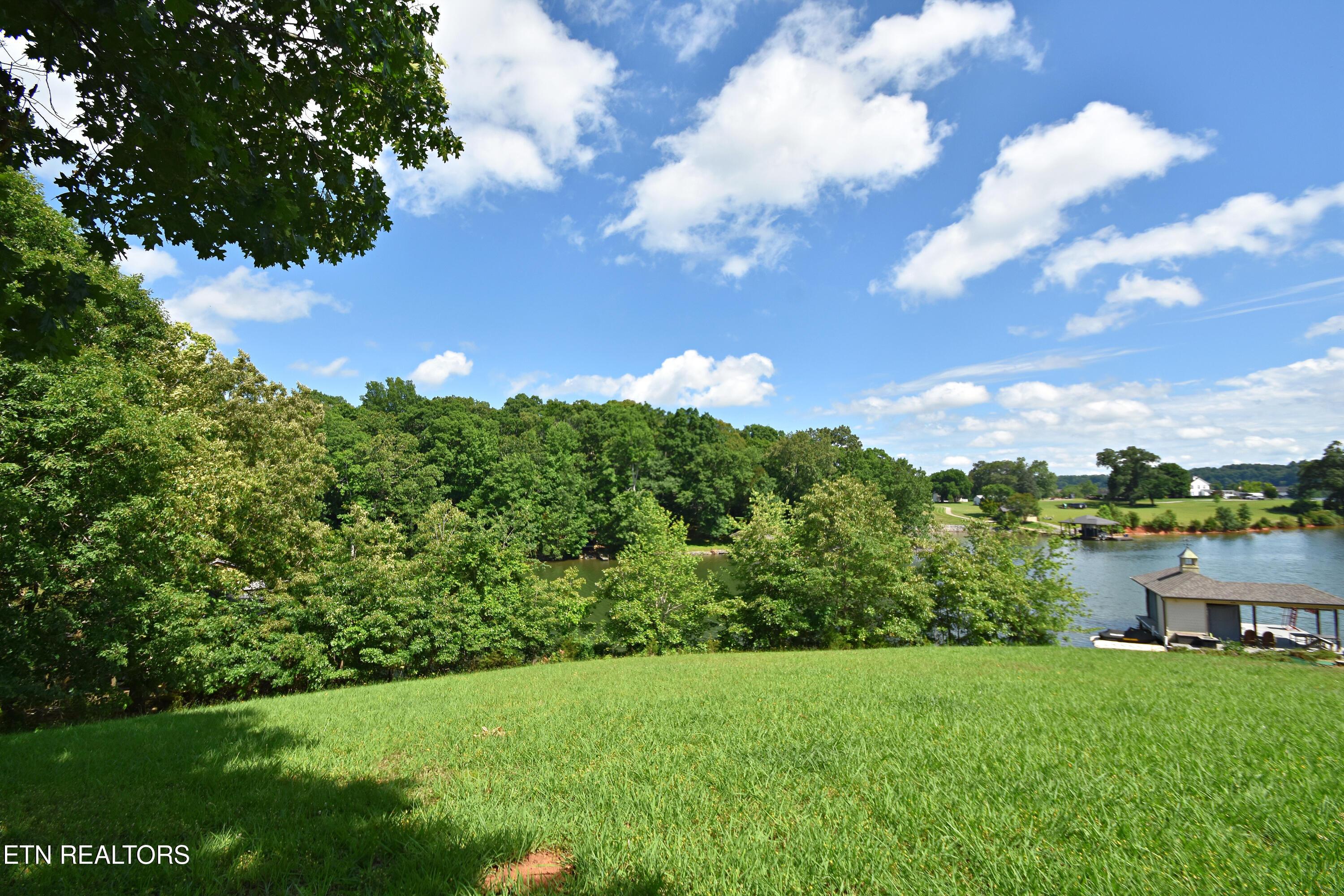 355 Conkinnon Drive, Lenoir City, TN - Fort Loudoun and Tellico Lake Real Estate - Image# 1