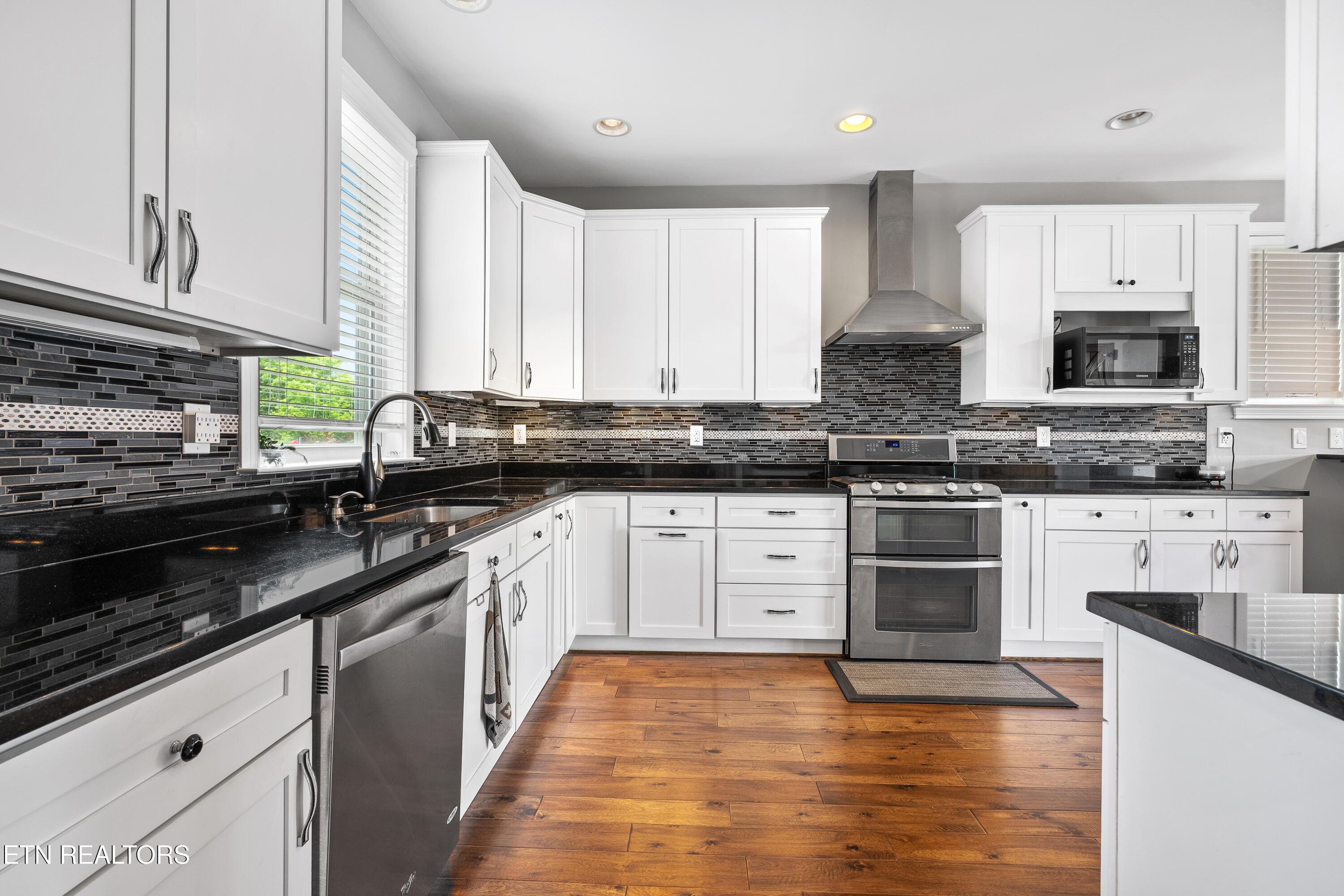 338 Cape Lookout Light, Loudon, TN - Fort Loudoun and Tellico Lake Real Estate - Image# 17