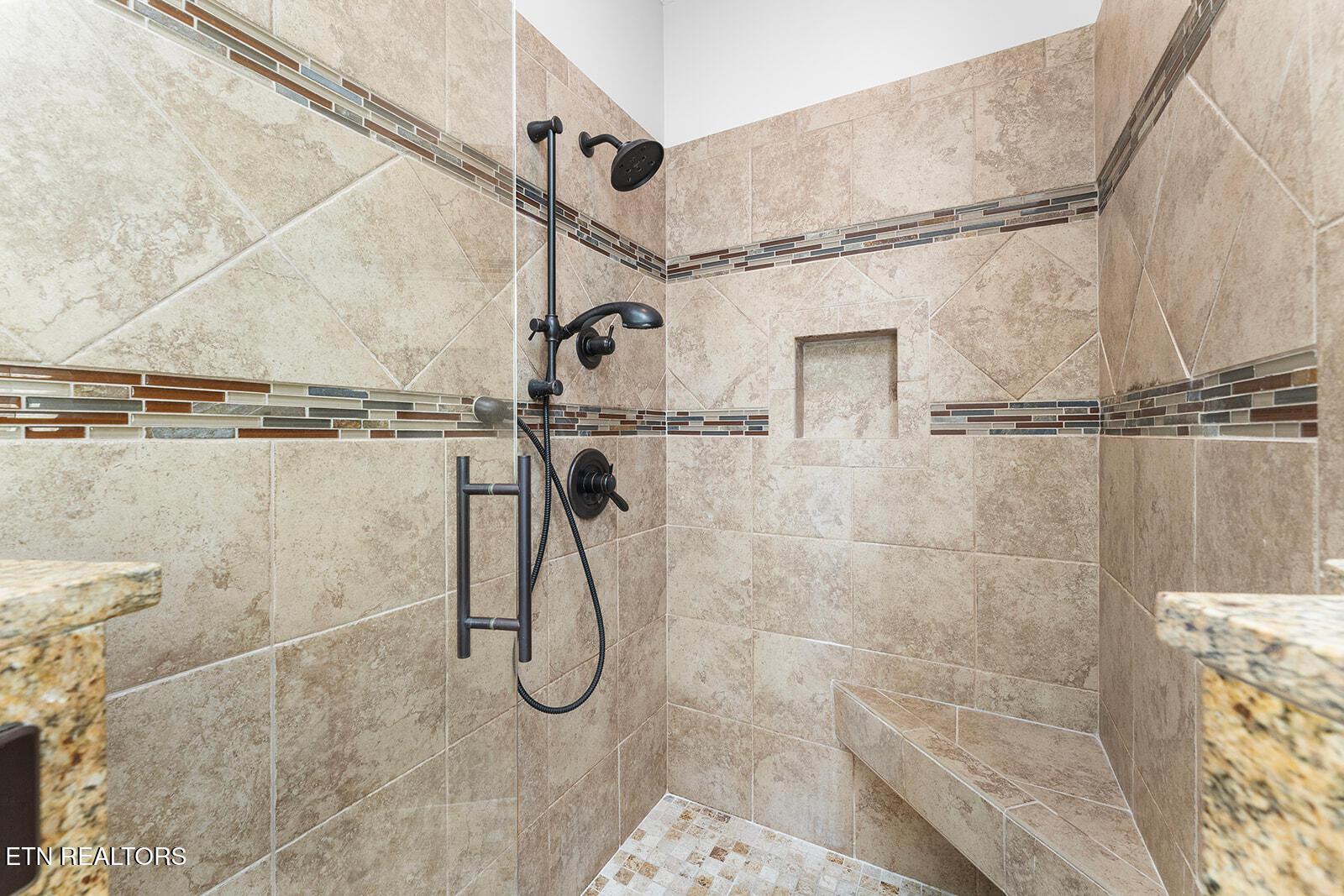 105 Gogeyi Tr, Vonore, TN - Fort Loudoun and Tellico Lake Real Estate - Image# 34