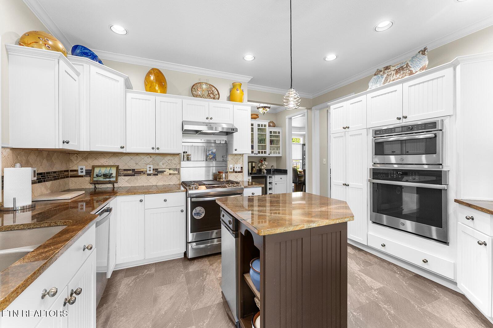 105 Gogeyi Tr, Vonore, TN - Fort Loudoun and Tellico Lake Real Estate - Image# 17