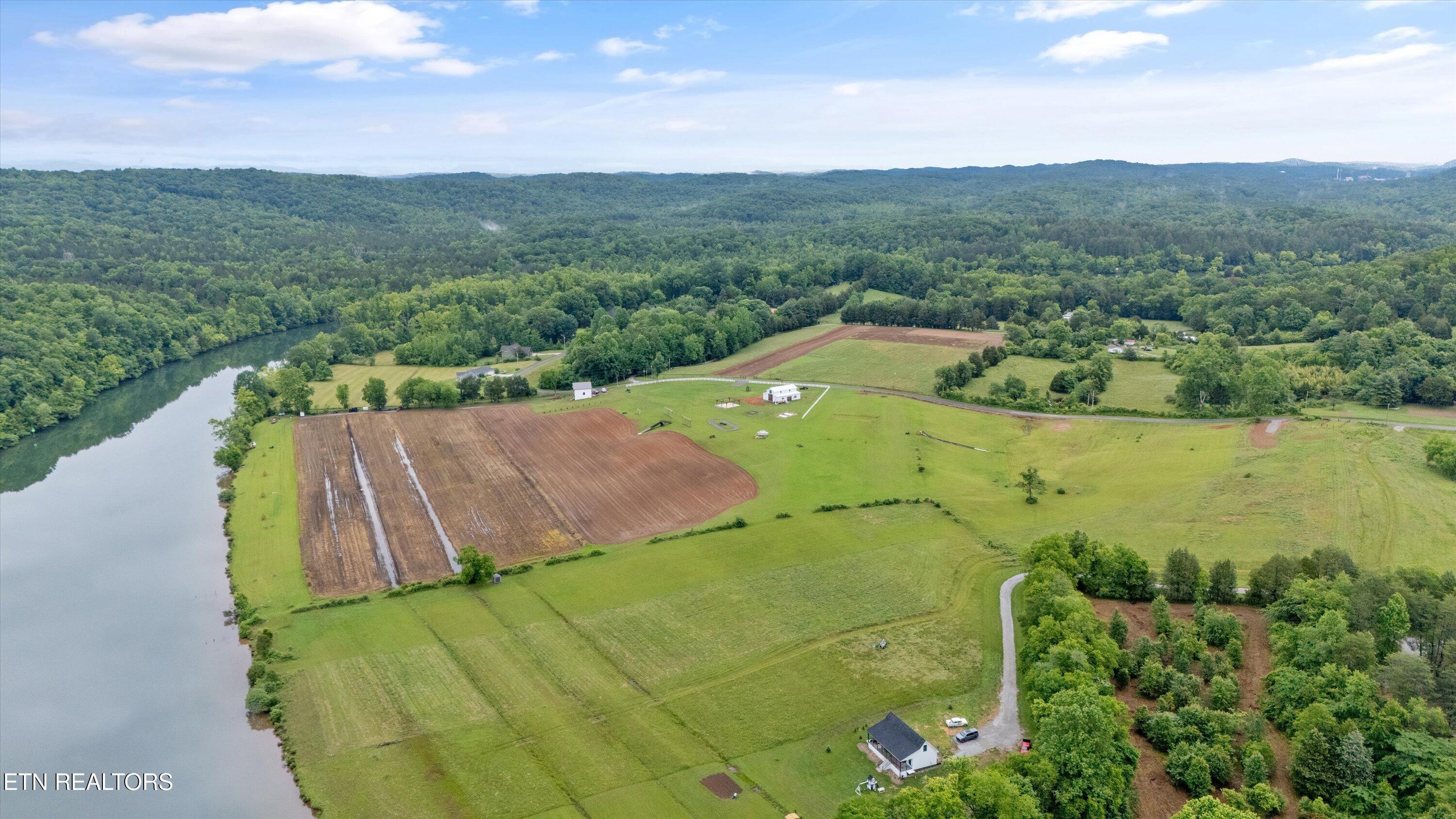 379 Blackburn Lane, Lenoir City, TN - Fort Loudoun and Tellico Lake Real Estate - Image# 7