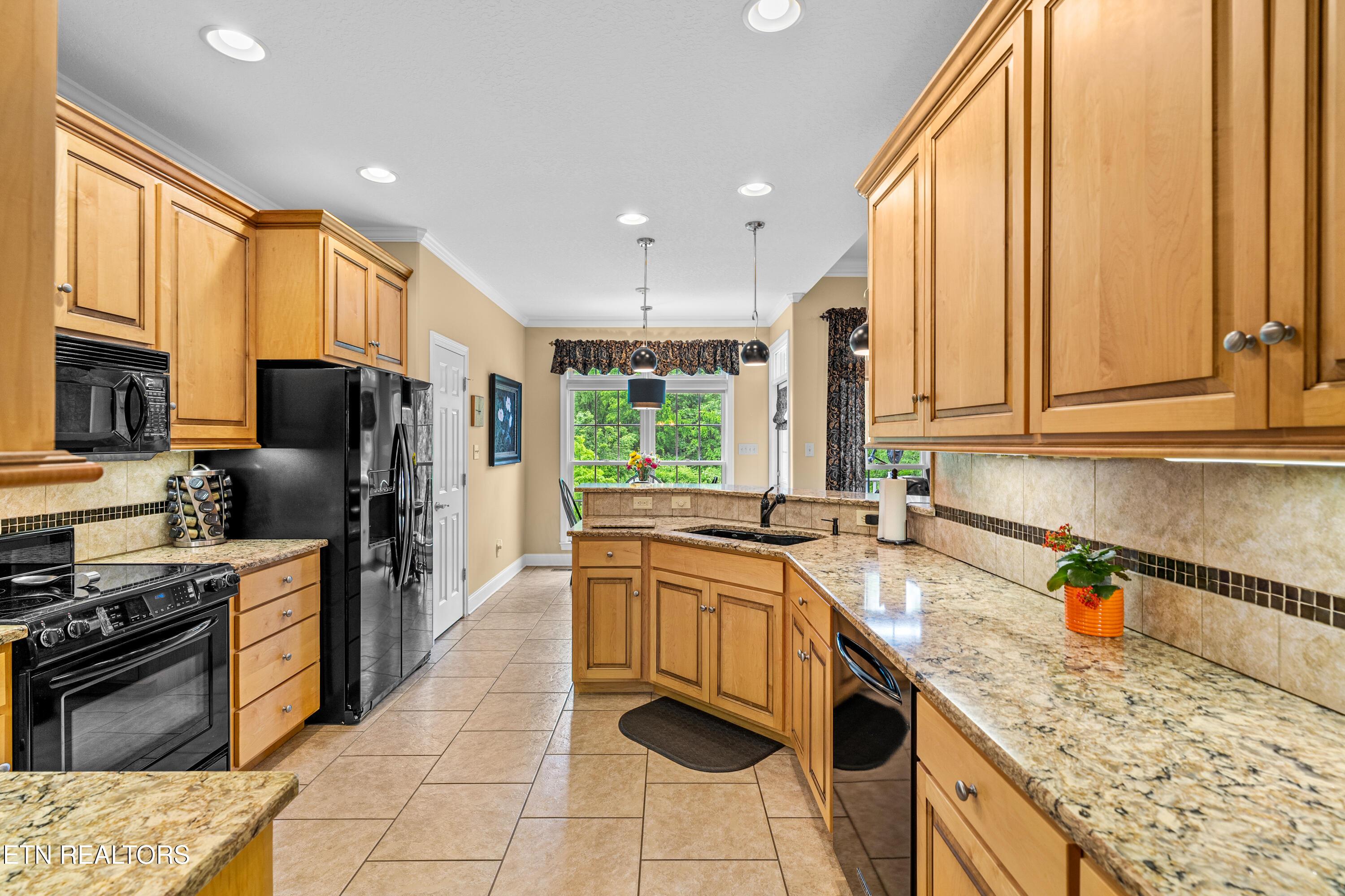 144 Nunyu Tr, Vonore, TN - Fort Loudoun and Tellico Lake Real Estate - Image# 10