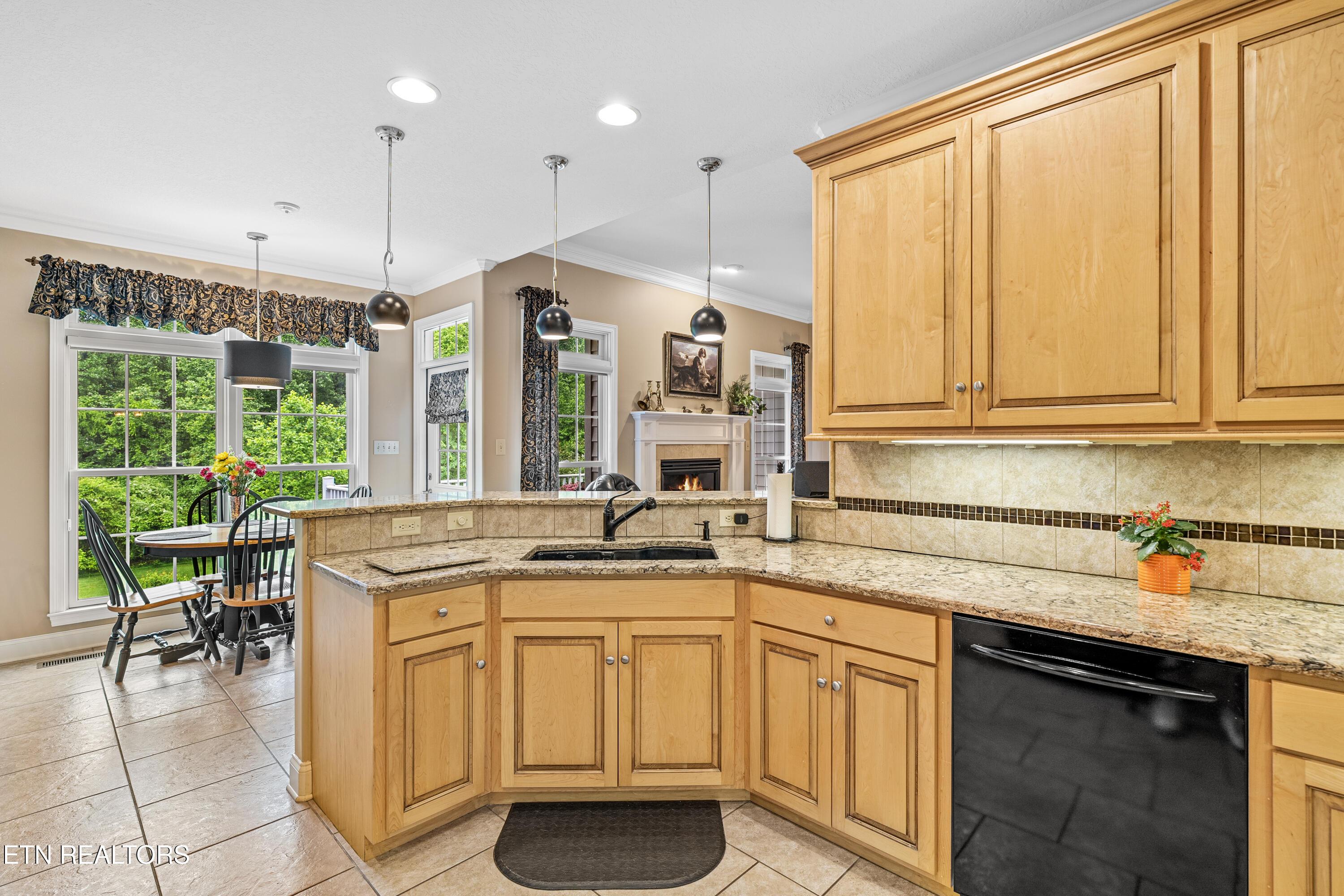 144 Nunyu Tr, Vonore, TN - Fort Loudoun and Tellico Lake Real Estate - Image# 8