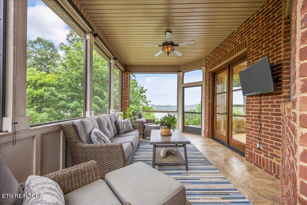 200 Bluffton Rd, Friendsville, TN - Fort Loudoun and Tellico Lake Real Estate - Image# 17