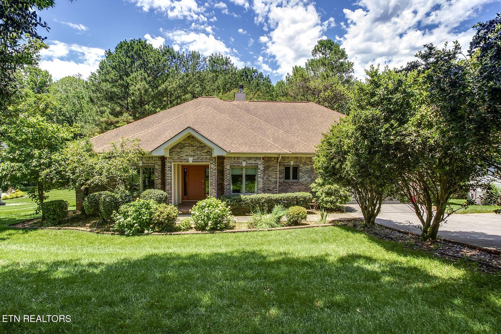 307 Okmulgee Circle, Loudon, TN - Fort Loudoun and Tellico Lake Real Estate - Image# 1