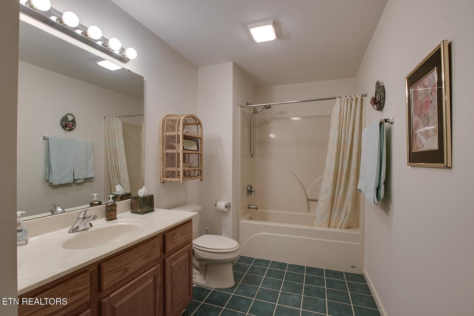 307 Okmulgee Circle, Loudon, TN - Fort Loudoun and Tellico Lake Real Estate - Image# 43