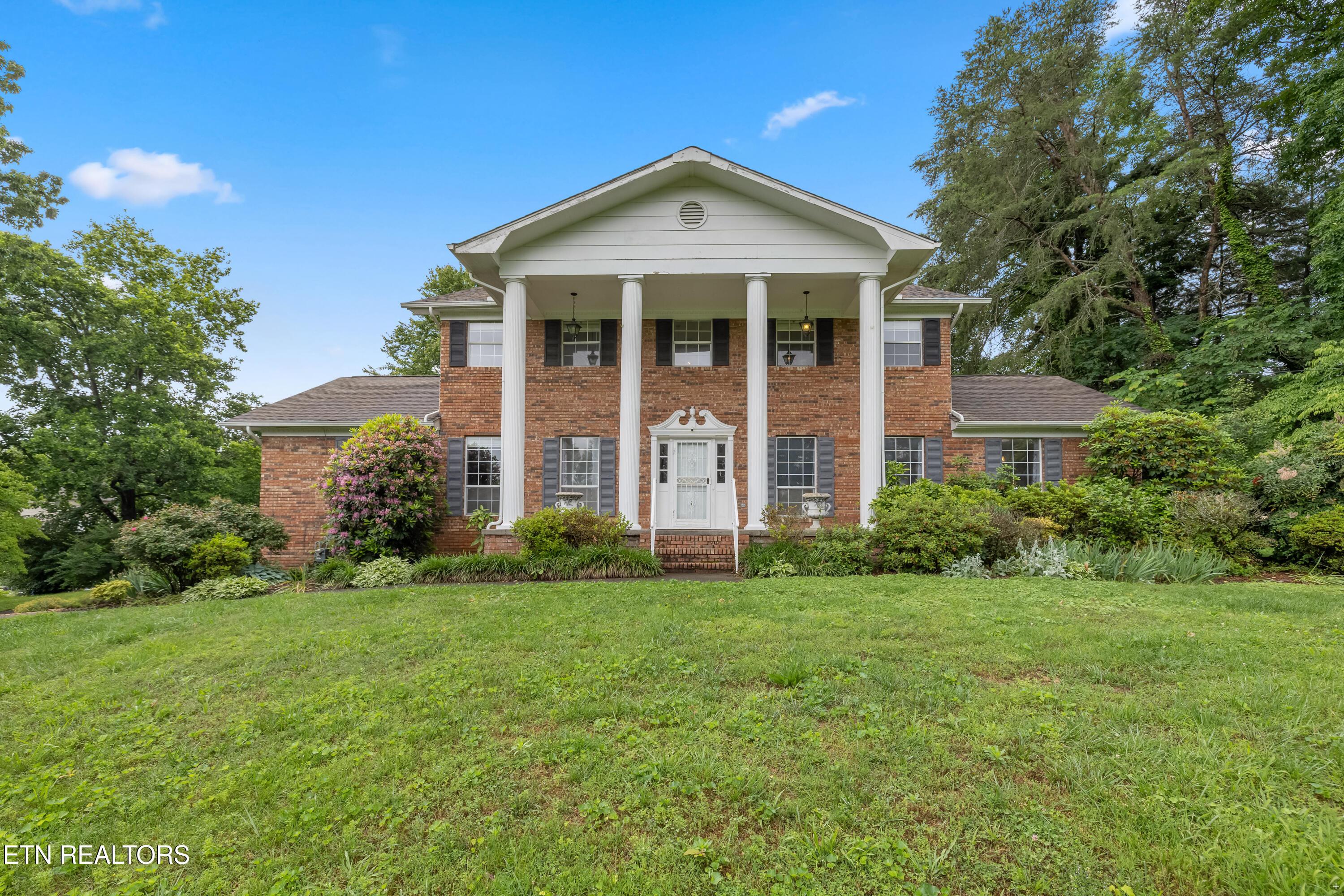 10628 Sandpiper Lane, Knoxville, TN - Fort Loudoun and Tellico Lake Real Estate - Image# 1