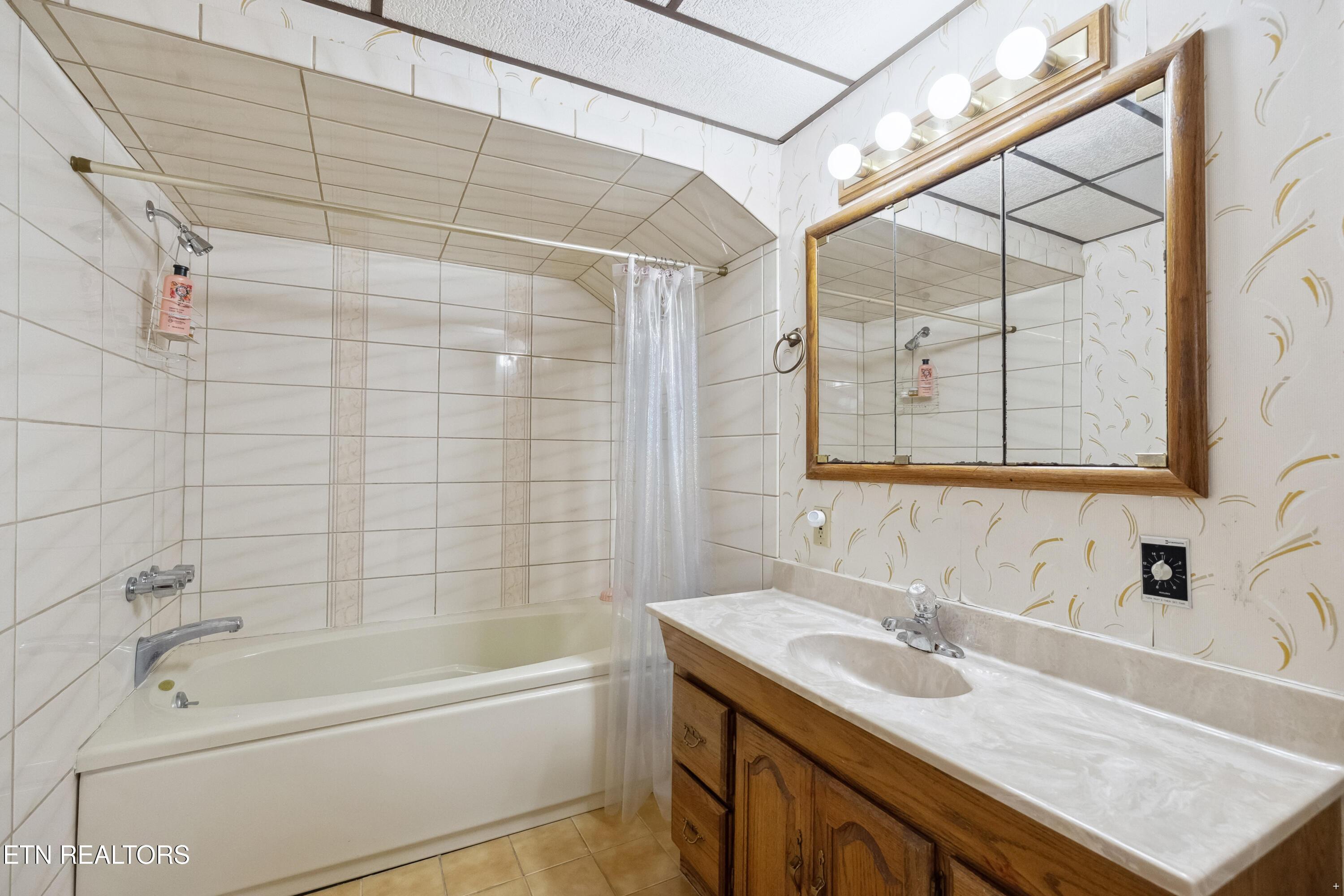 10628 Sandpiper Lane, Knoxville, TN - Fort Loudoun and Tellico Lake Real Estate - Image# 30