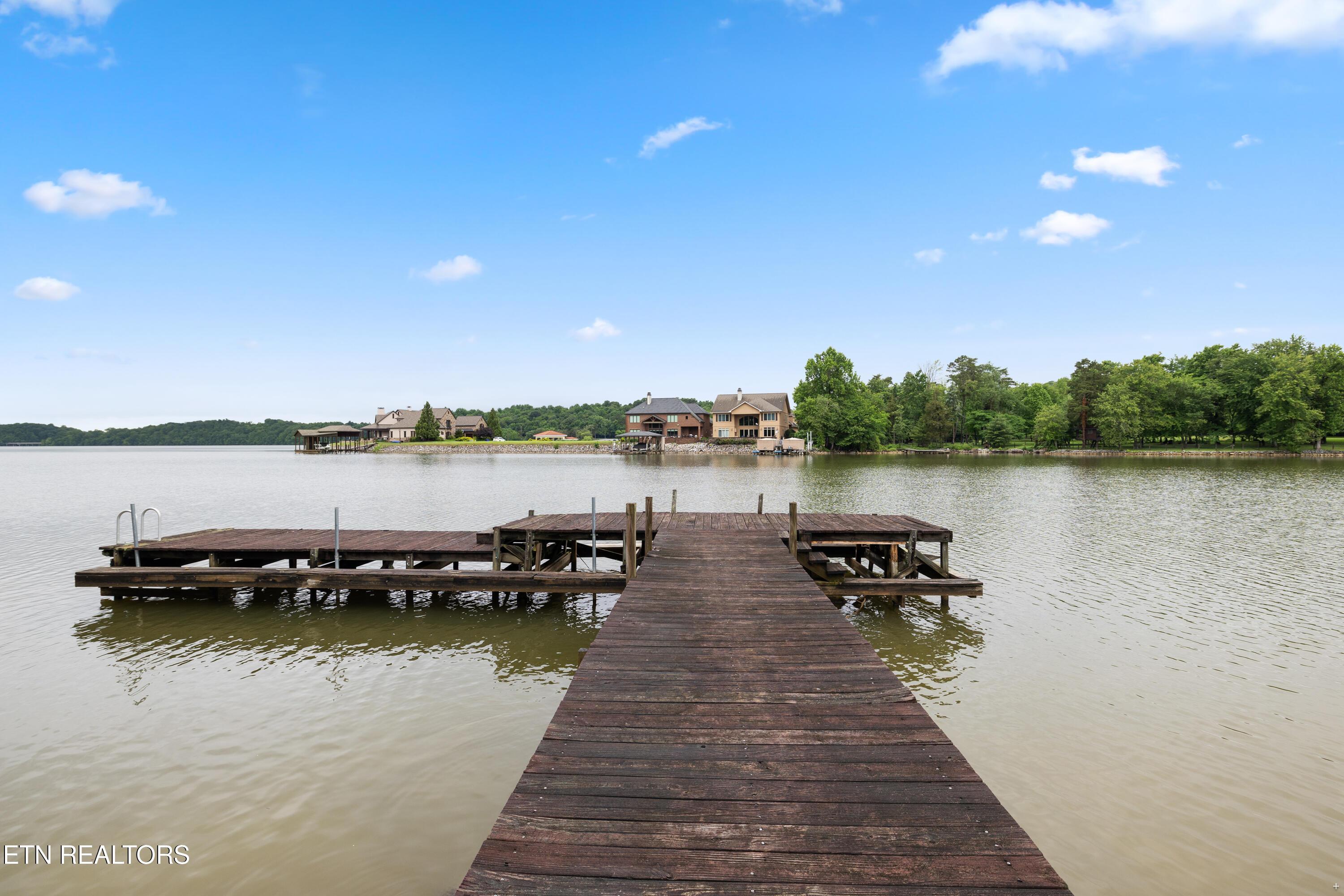 10628 Sandpiper Lane, Knoxville, TN - Fort Loudoun and Tellico Lake Real Estate - Image# 2