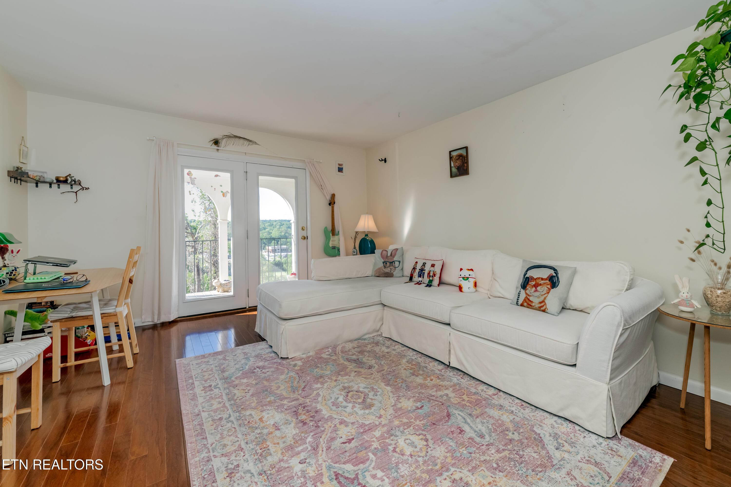 5709 Lyons View Pike, Knoxville, TN - Fort Loudoun and Tellico Lake Real Estate - Image# 4