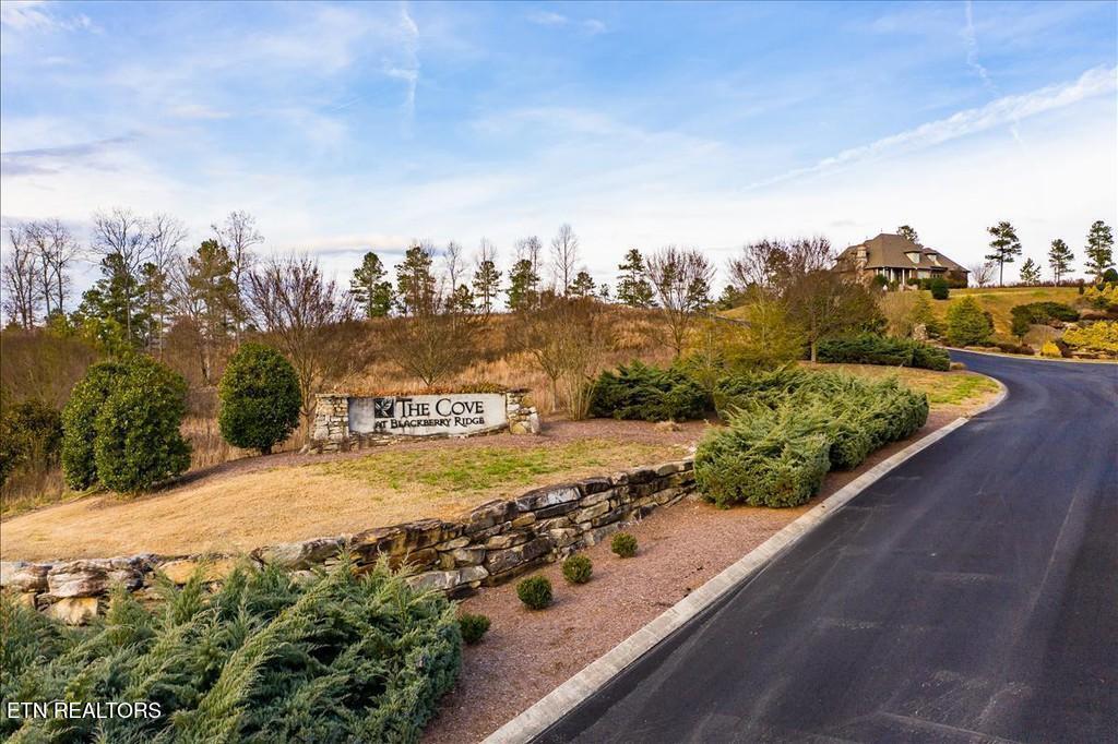 Twin Lakes Drive, Loudon, TN - Fort Loudoun and Tellico Lake Real Estate - Image# 4