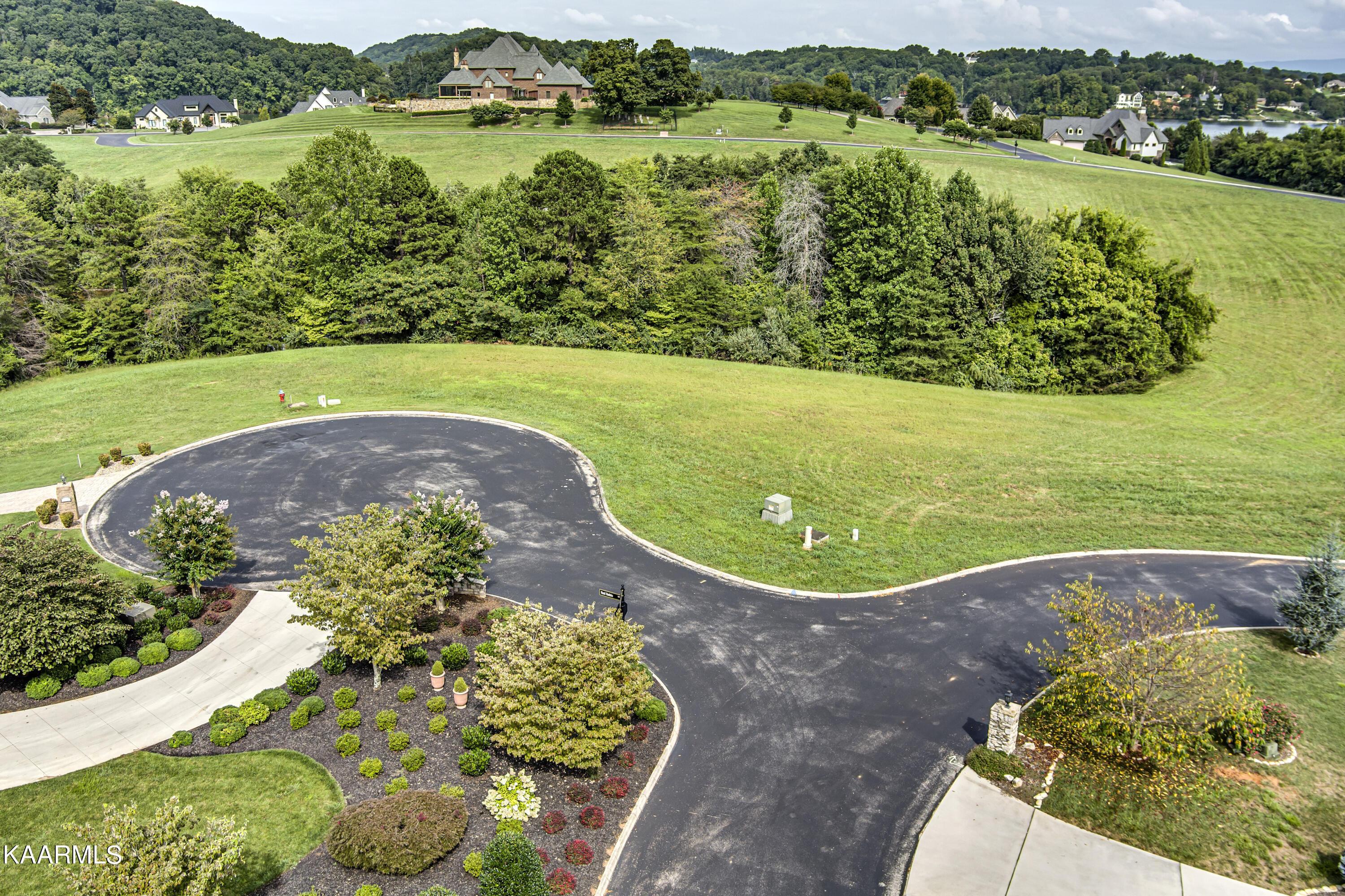 110 Red Robin Lane, Vonore, TN - Fort Loudoun and Tellico Lake Real Estate - Image# 2